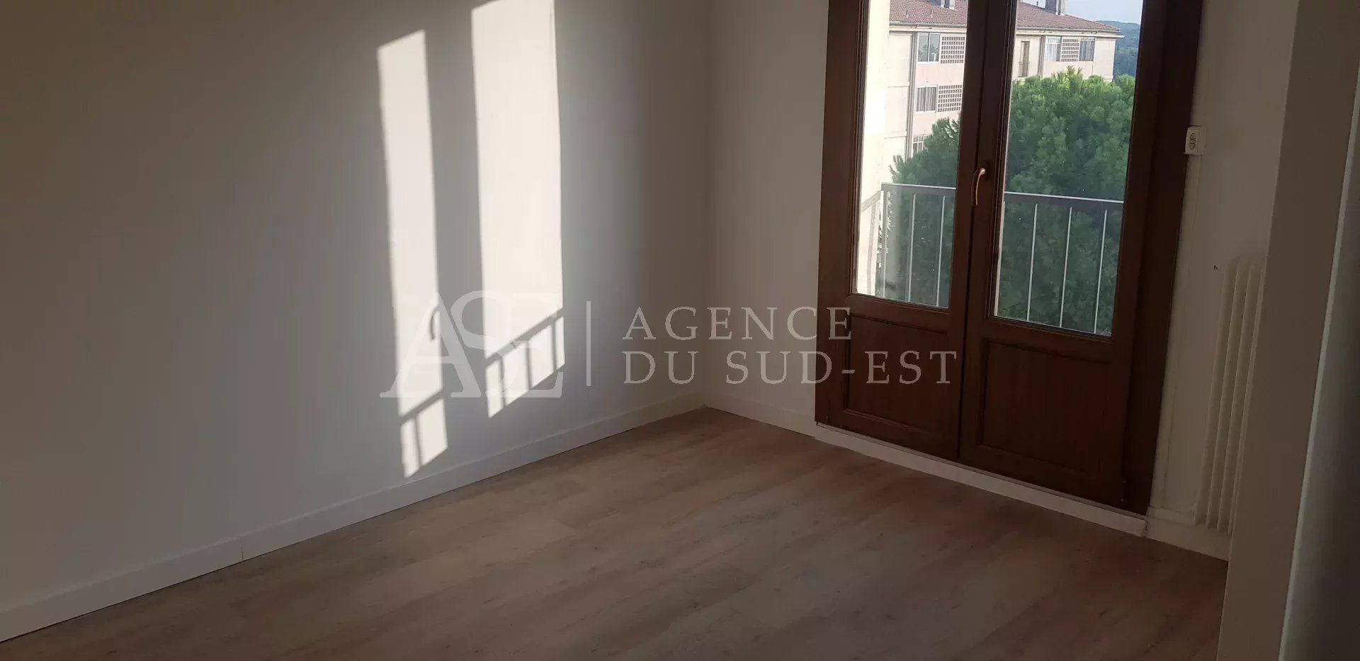 Condominio en Aix en Provence, Provenza-Alpes-Costa Azul 12783471