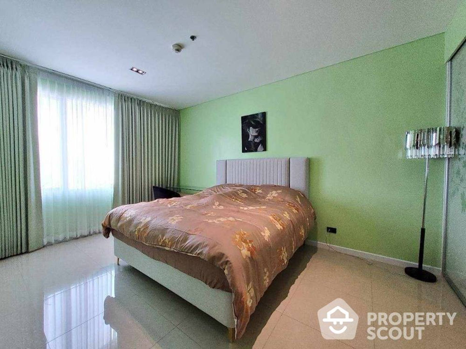 Condominium in Godown, Krung Thep Maha Nakhon 12783964