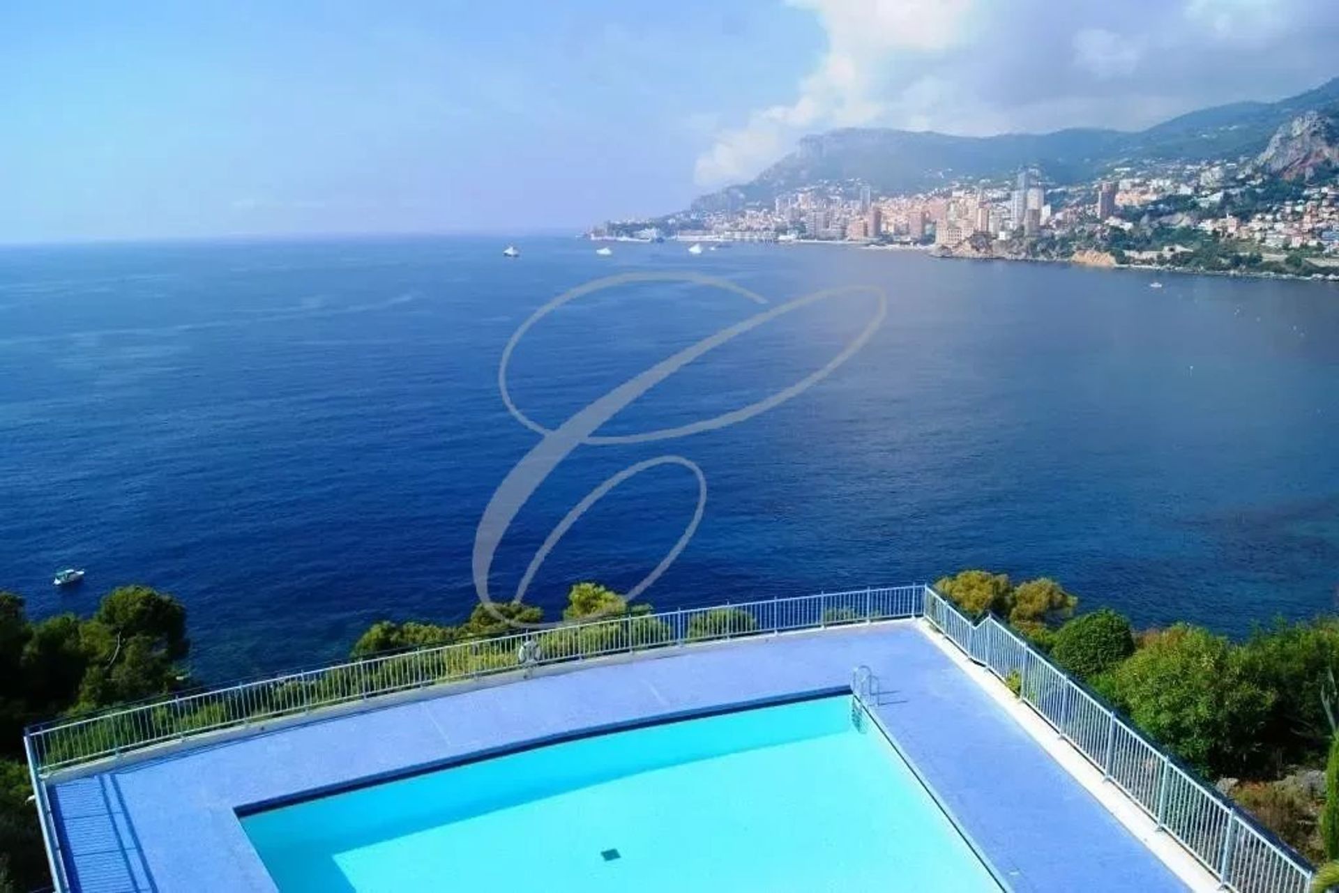 Condominio nel Roquebrune-Cap-Martin, Alpes-Maritimes 12784126