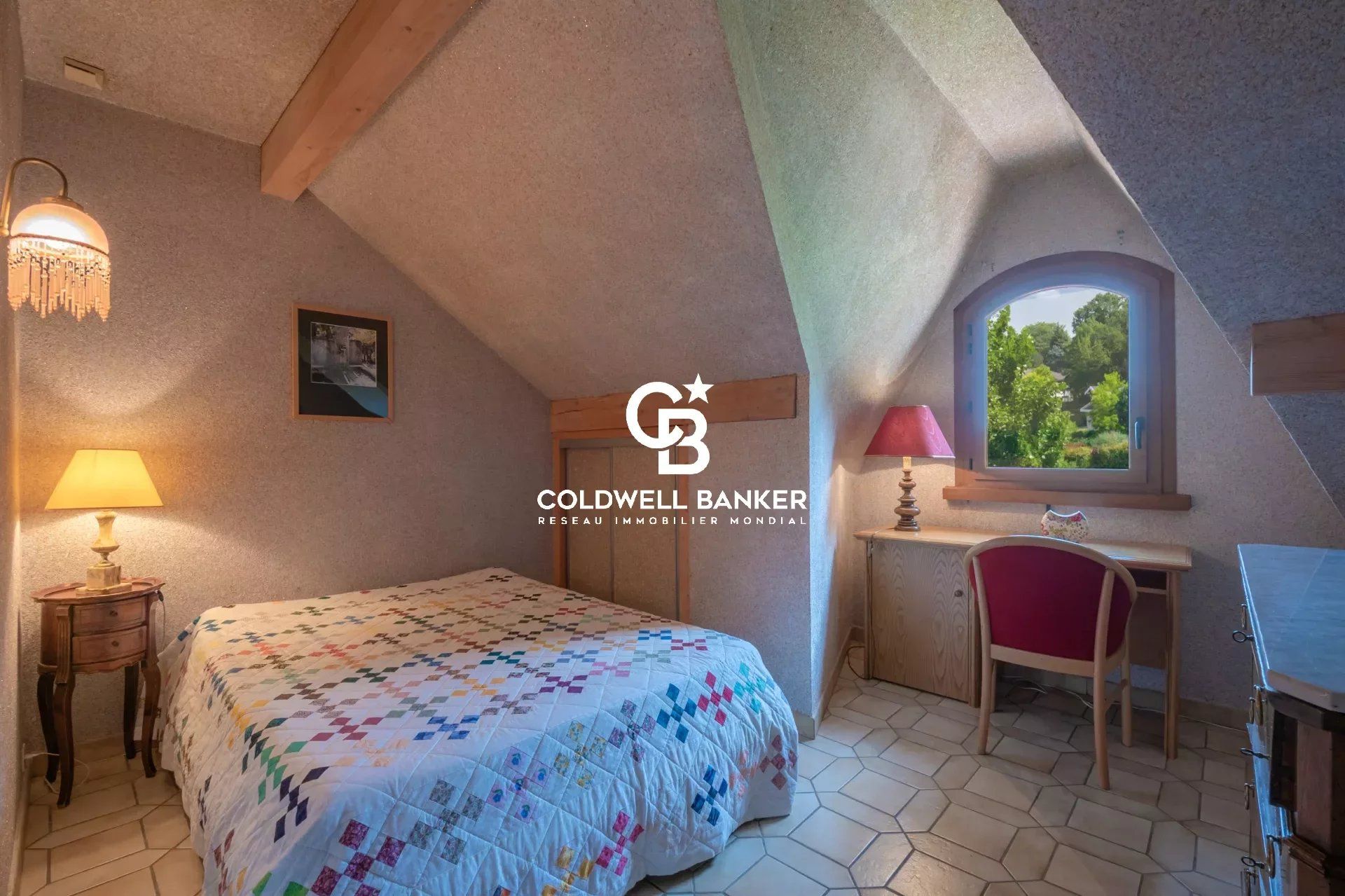 Rumah di Collonges-sous-Salève, Haute-Savoie 12784176