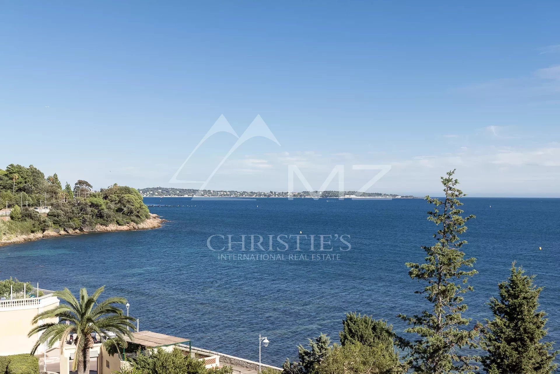 Osakehuoneisto sisään Cannes, Provence-Alpes-Cote d'Azur 12784883