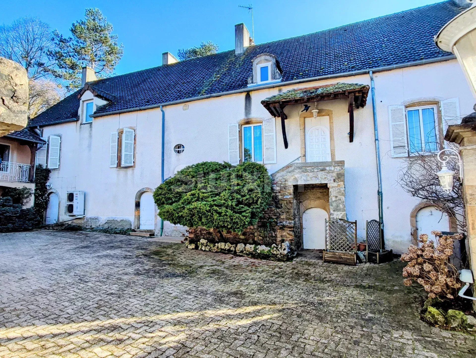 بيت في Santenay, Saône-et-Loire 12784892