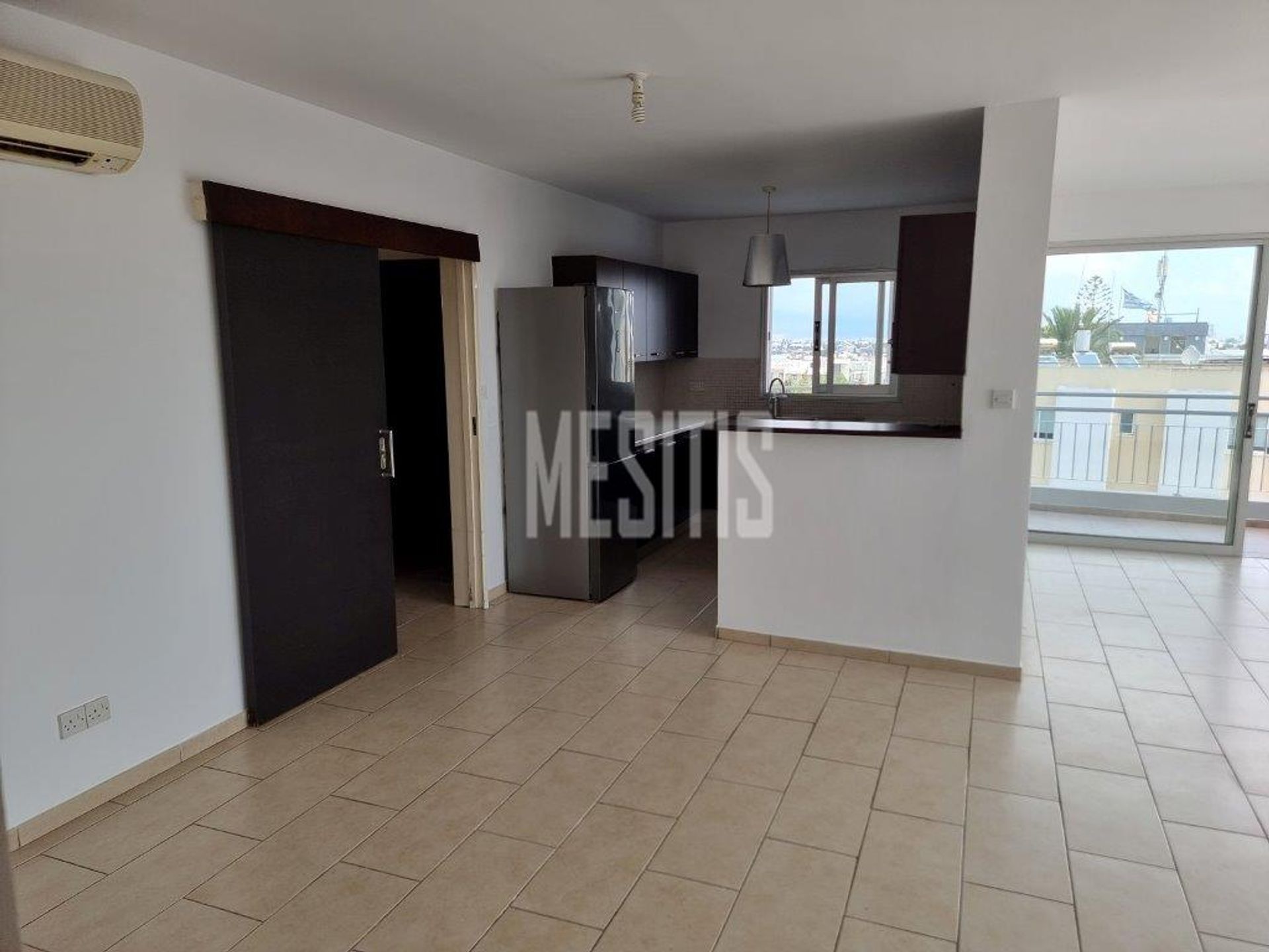 Condominio en Kato Deftera, Lefkosia 12788315