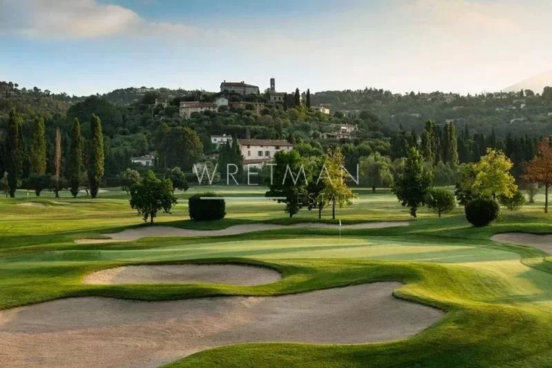 Osakehuoneisto sisään Chateauneuf-Grasse, Provence-Alpes-Cote d'Azur 12789073