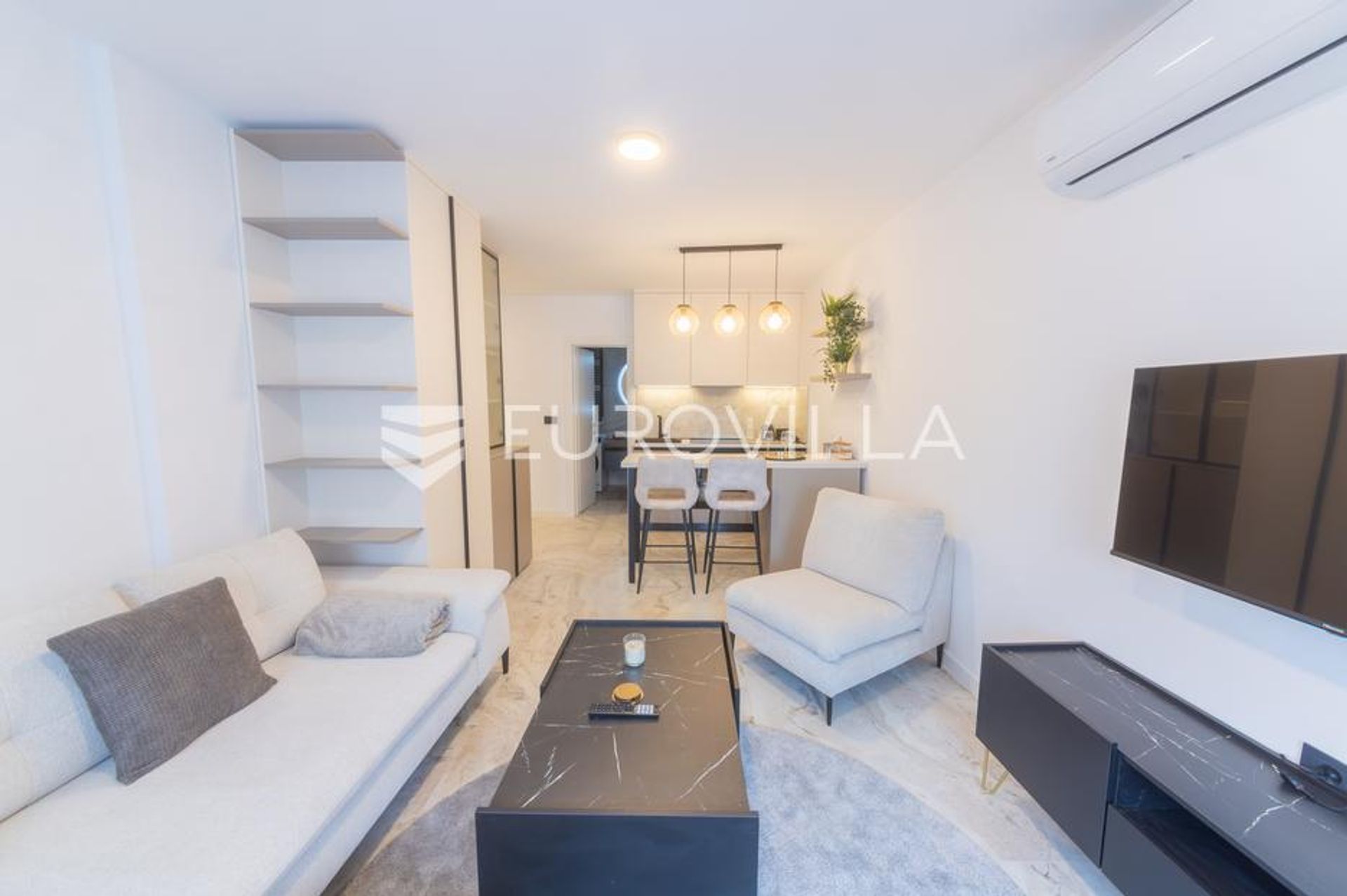 Condominio en Osijek, Osječko-baranjska županija 12789317