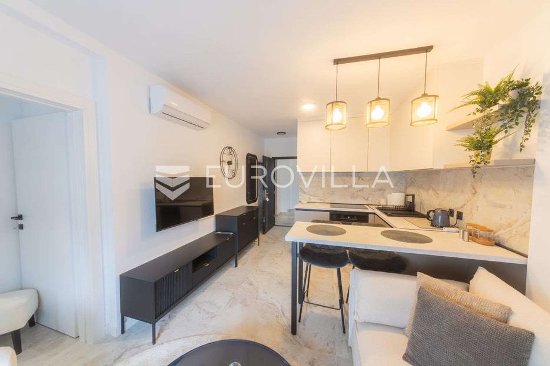 Condominio en Osijek, Osječko-baranjska županija 12789317