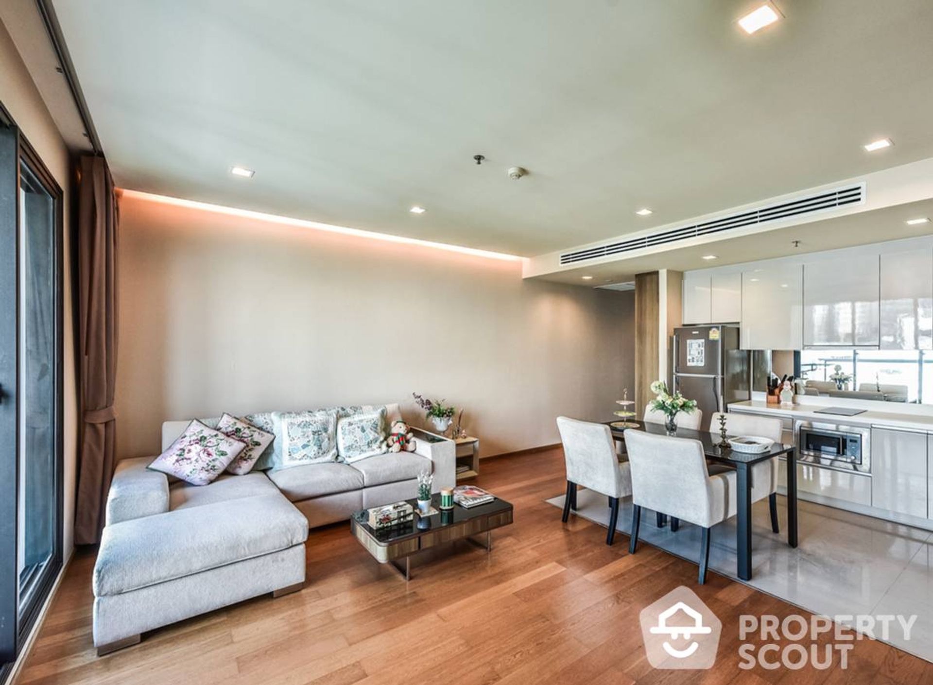 Condominium dans Bang Rak, Krung Thep Maha Nakhon 12789733