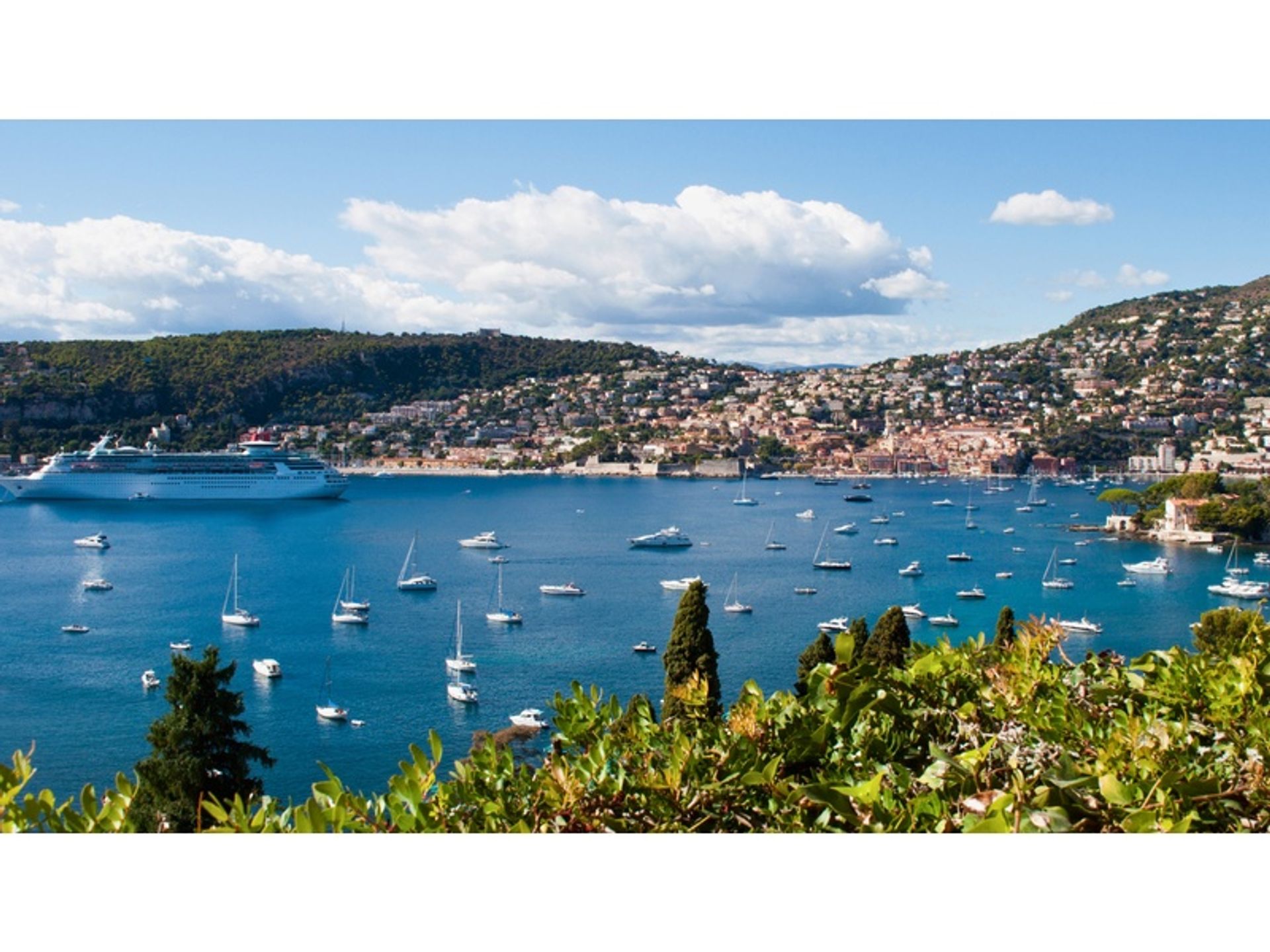 بيت في Saint-Tropez, Provence-Alpes-Cote d'Azur 12790494