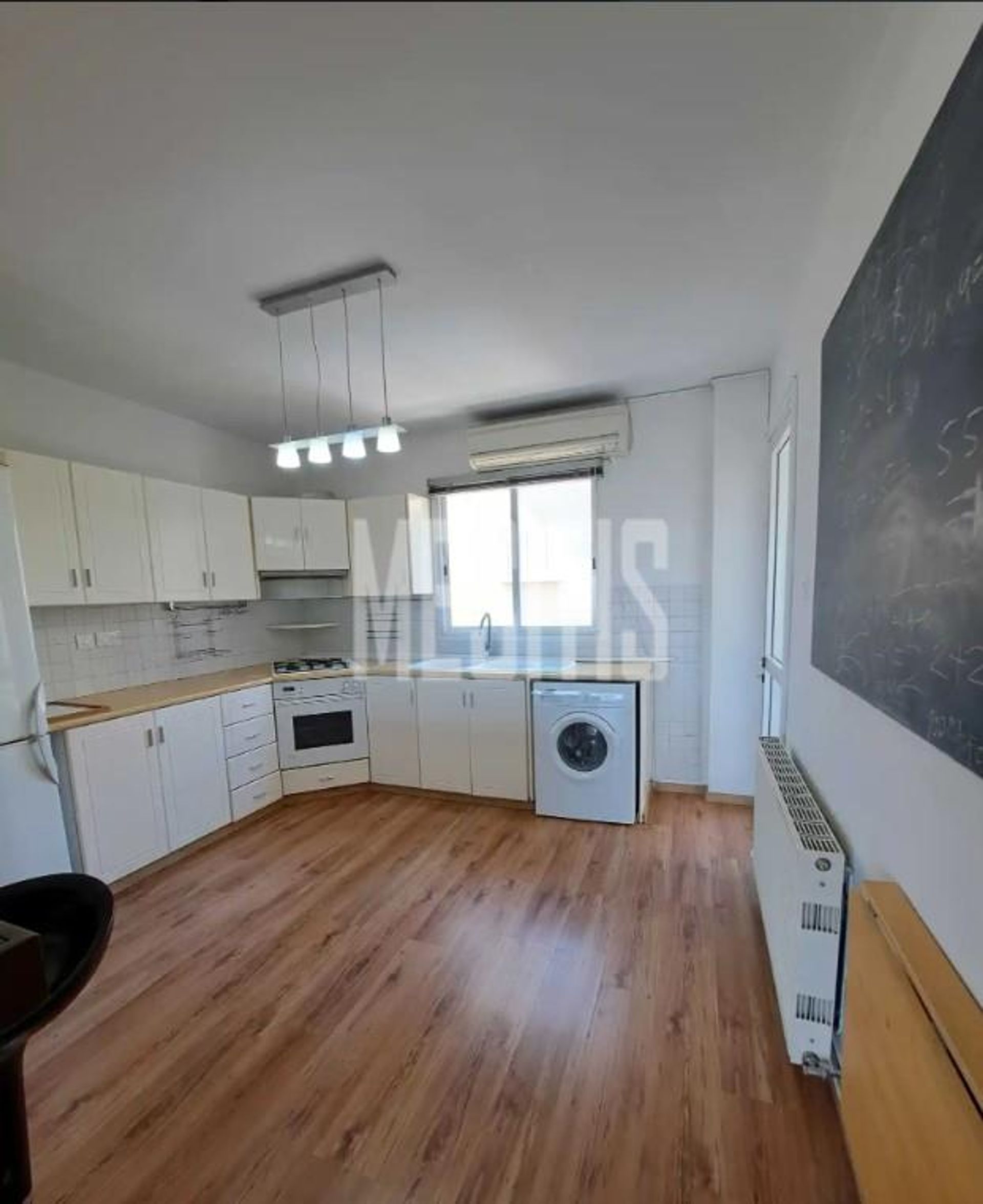 Condominio en Nicosia, Lefkosia 12792372