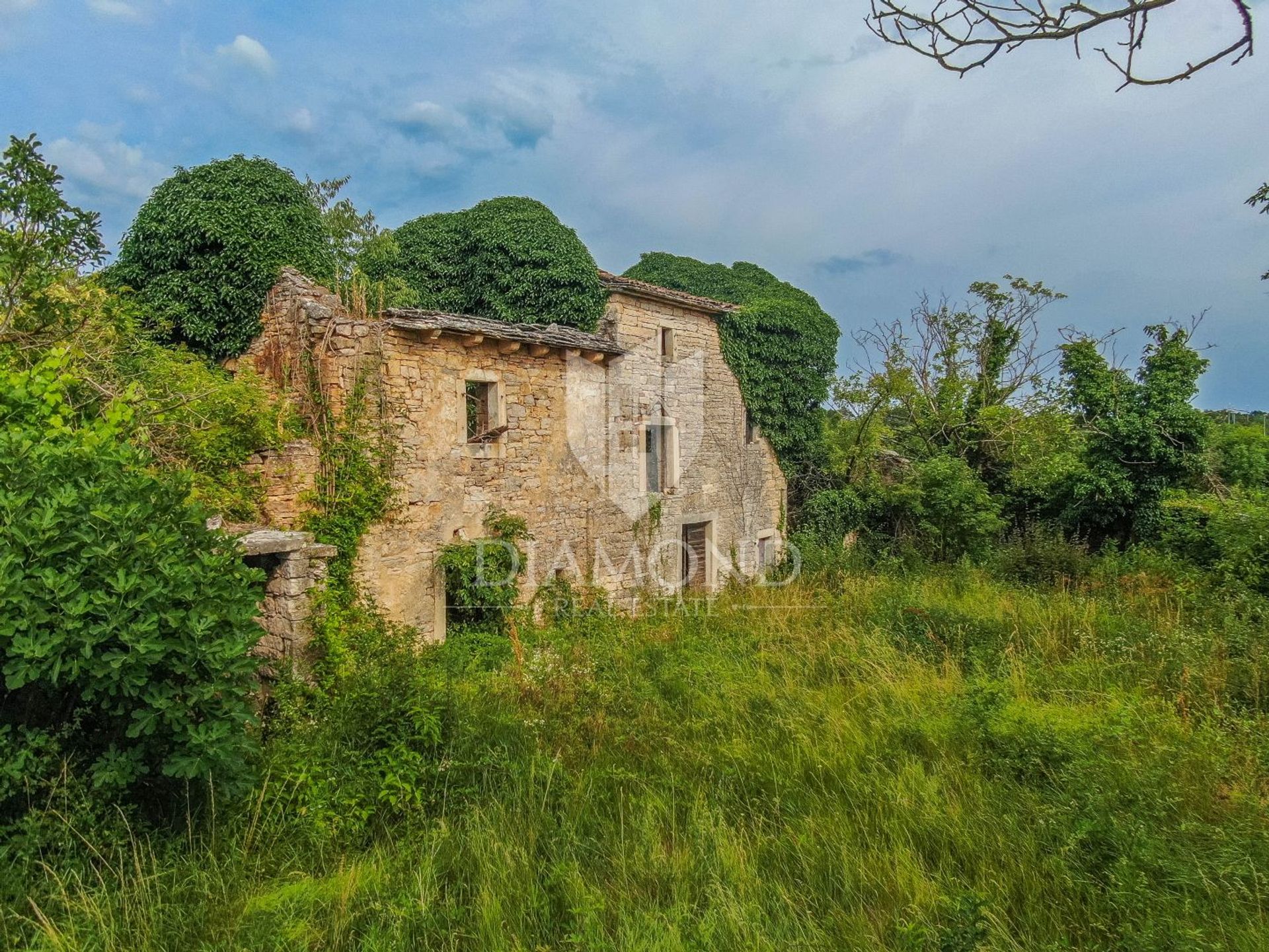 Talo sisään Žminj, Istria County 12792420