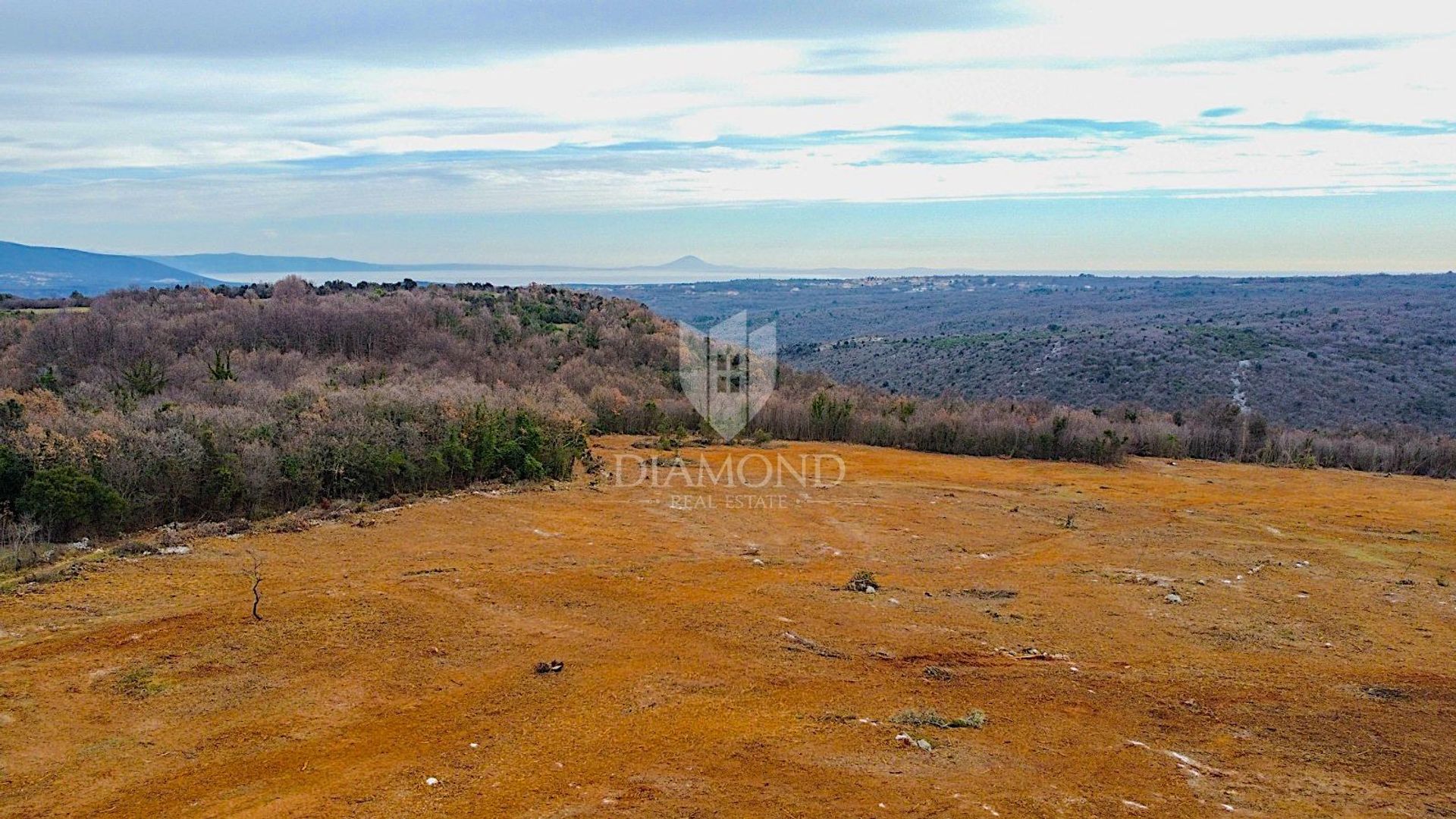 Land in Barban, Istria County 12792530