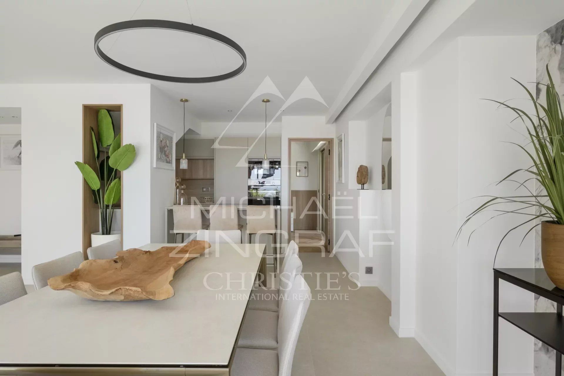 Condominium in Cannes, Alpes-Maritimes 12794278