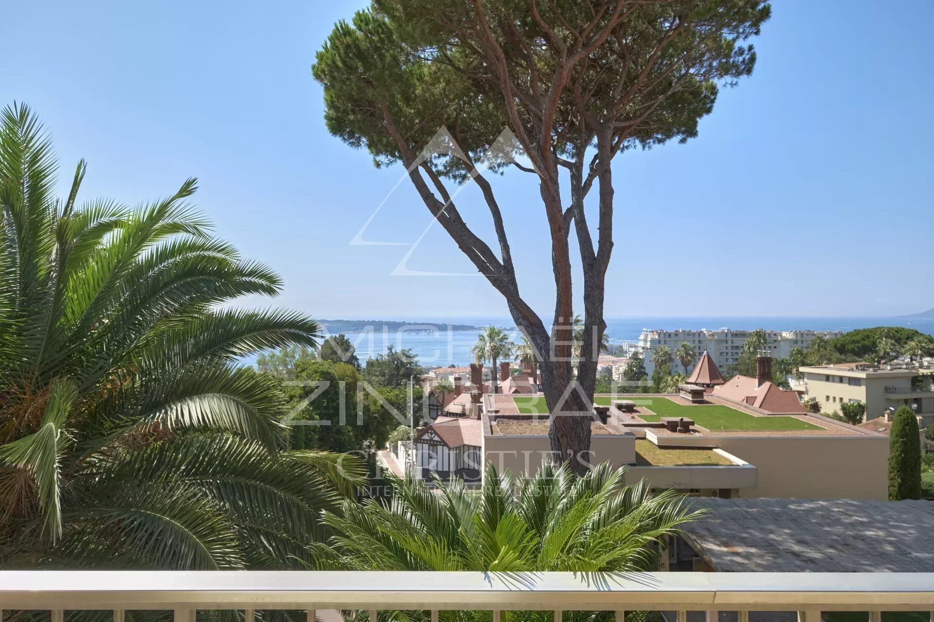 Condominium in Cannes, Alpes-Maritimes 12794278