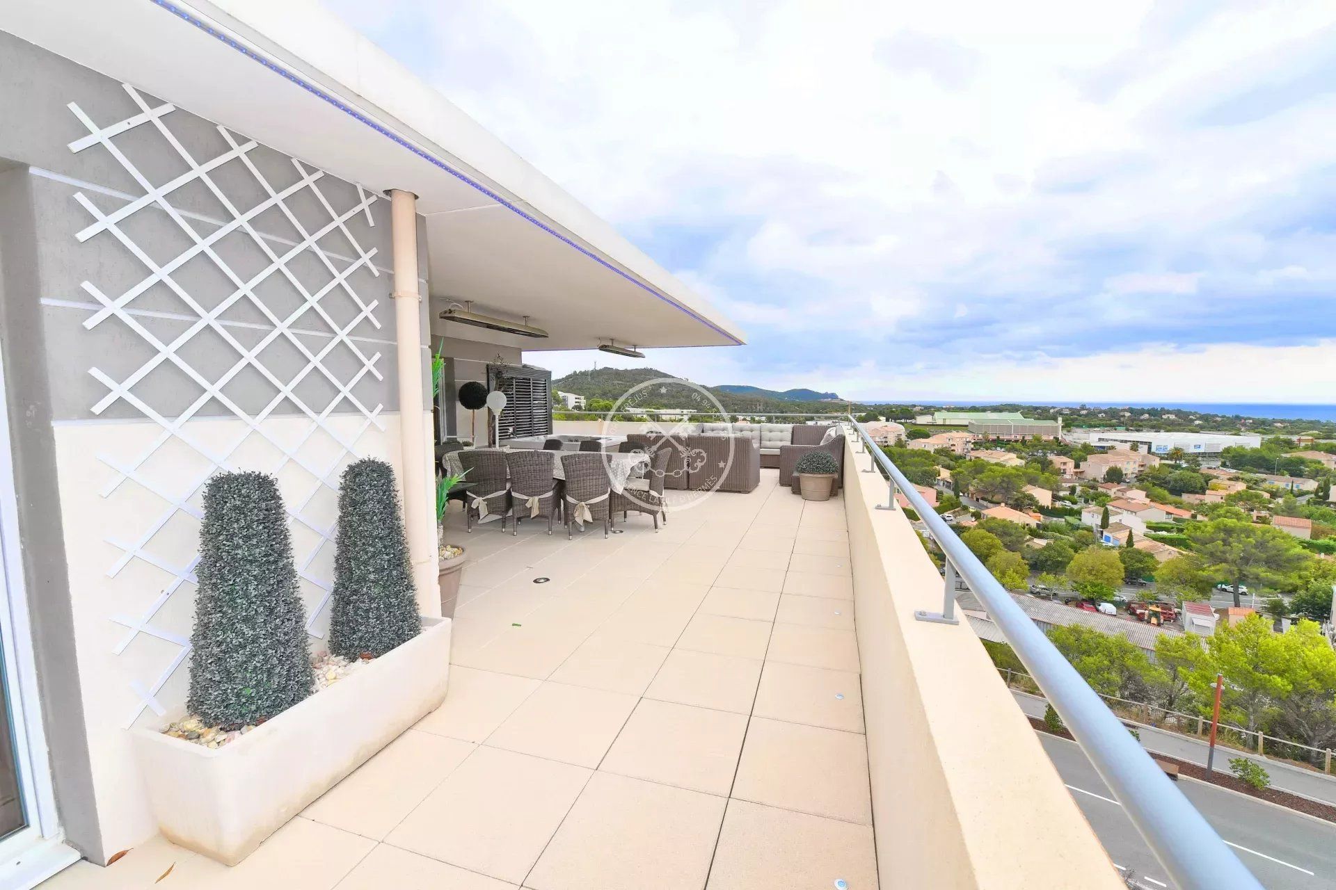 Condominio nel Saint-Raphaël, Var 12794367