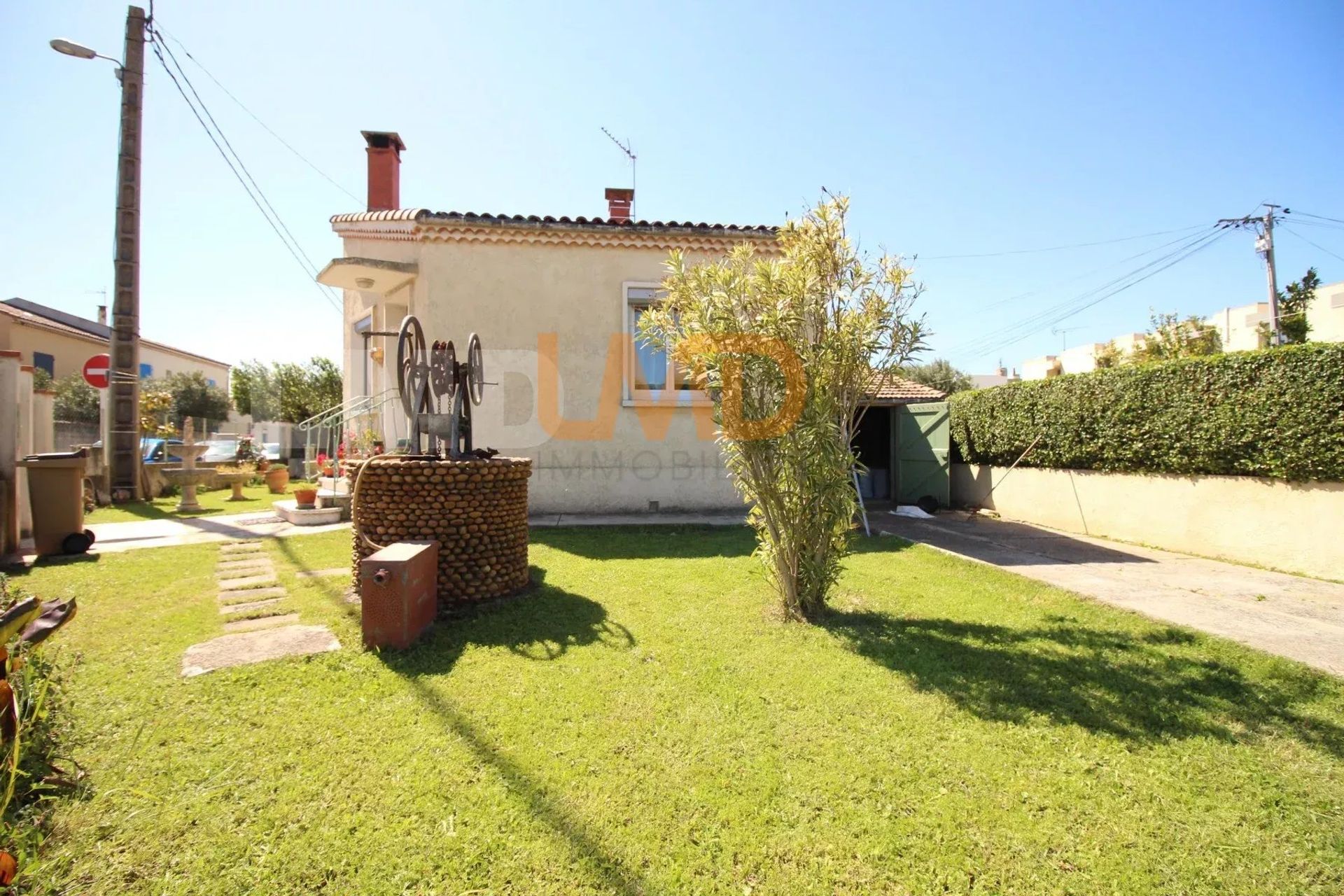 بيت في Arles, Bouches-du-Rhône 12794429