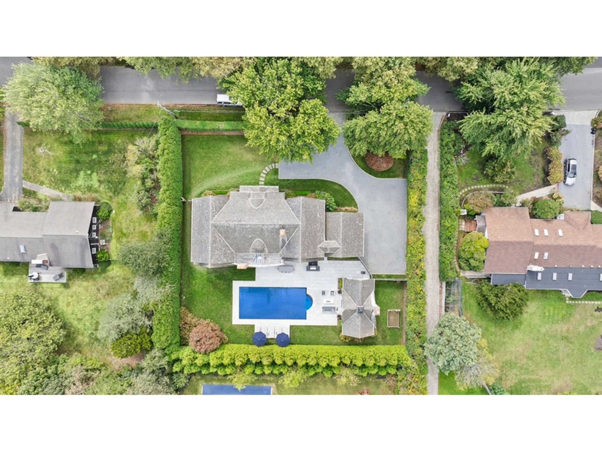 Residential in Southampton, New York 12794465