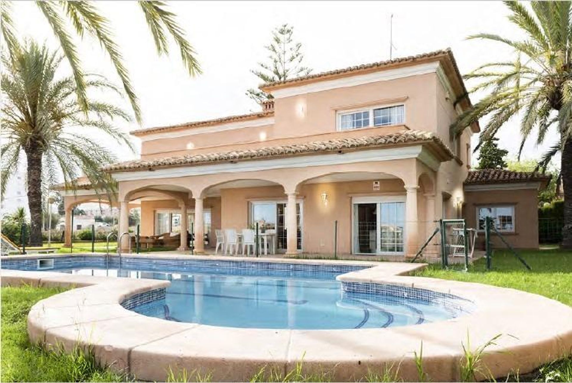 Haus im Villajoyosa, Valencia 12796300