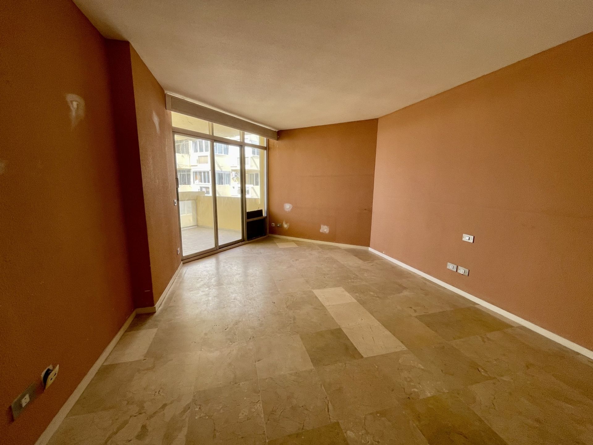 Condominium in Marbella, Andalucía 12797079