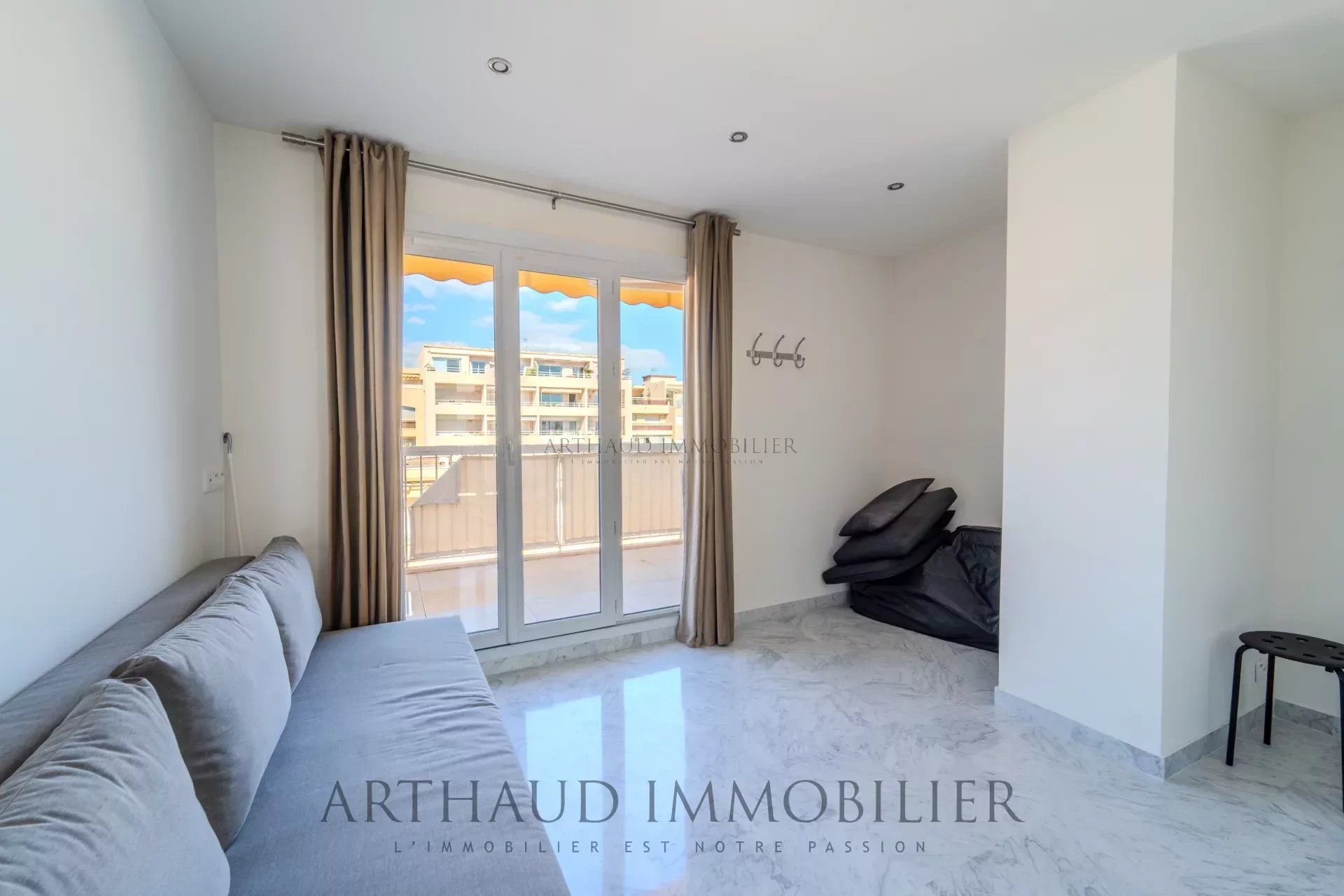 Condominio en Juan-les-Pins, Alpes-Maritimes 12797386