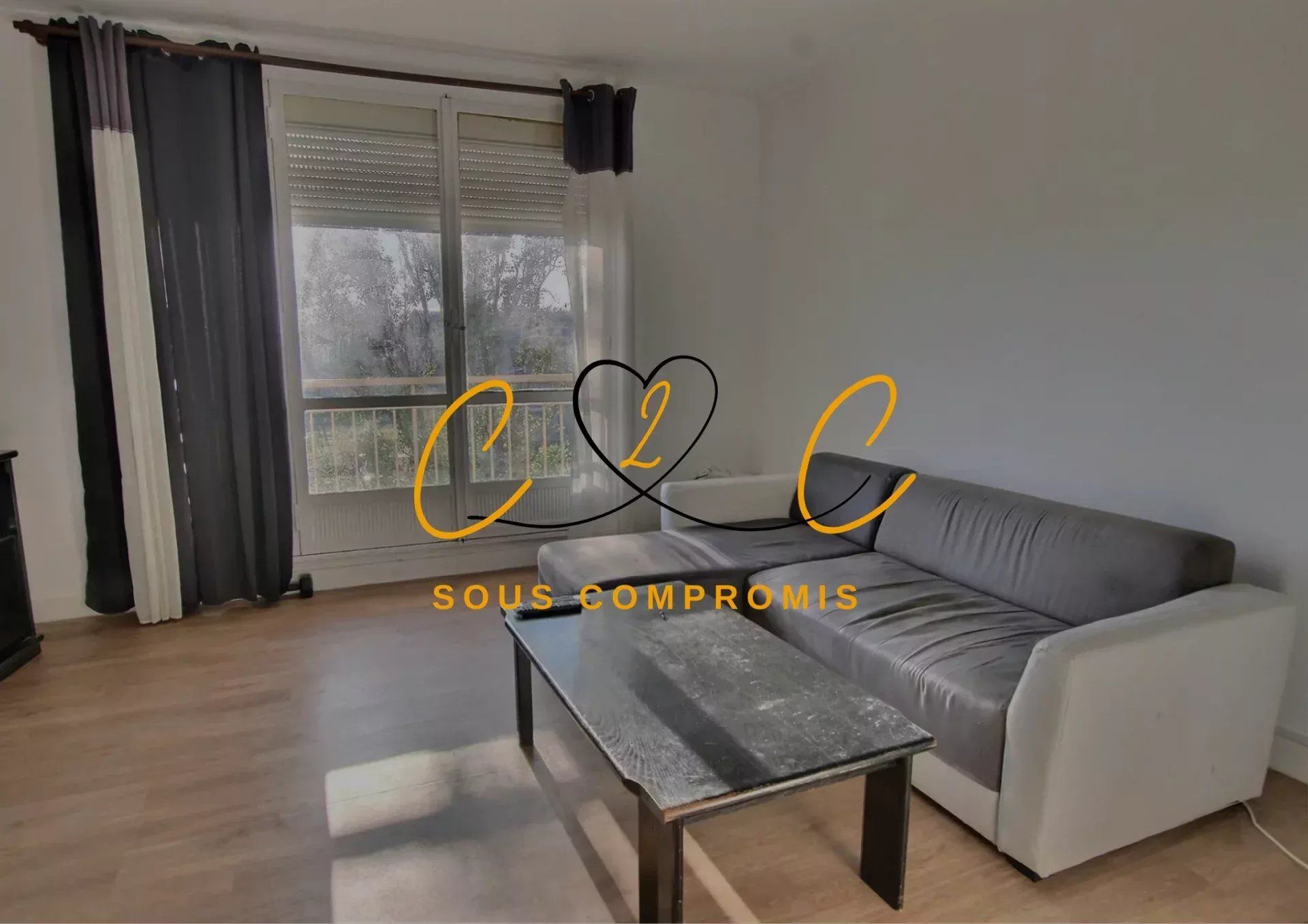 Condominio nel Bourges, Centro-Valle della Loira 12797396