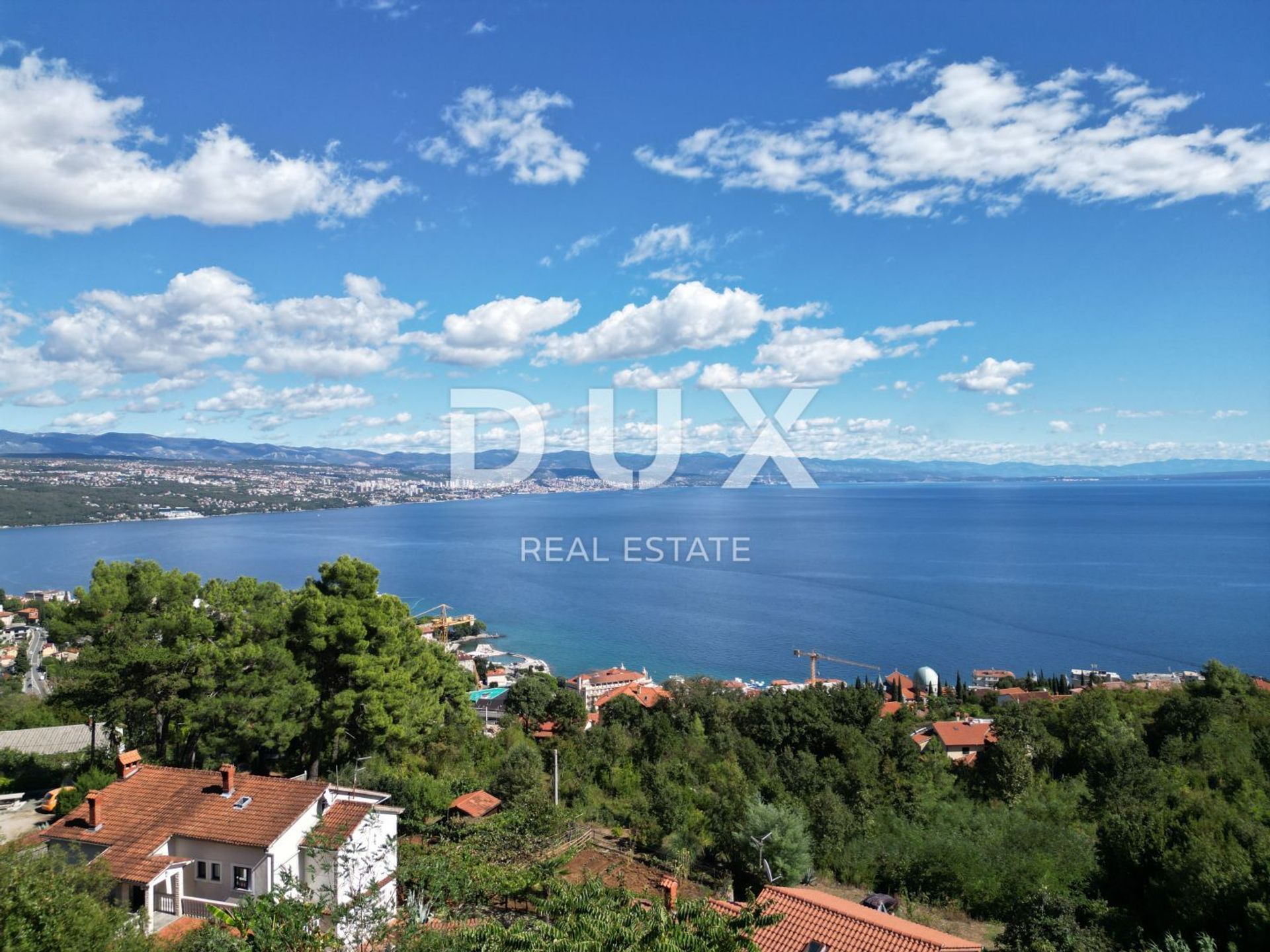 Terre dans Opatija, Primorsko-Goranska Zupanija 12797570