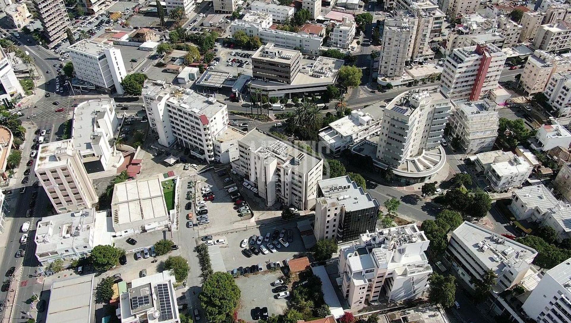 Sprzedaż detaliczna w Nicosia, Nicosia 12797814