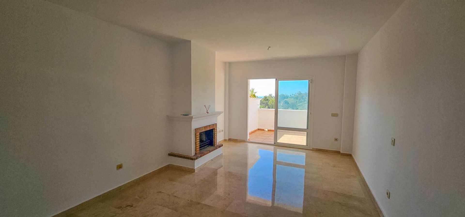 Condominium in San Luis de Sabinillas, Andalusië 12798864