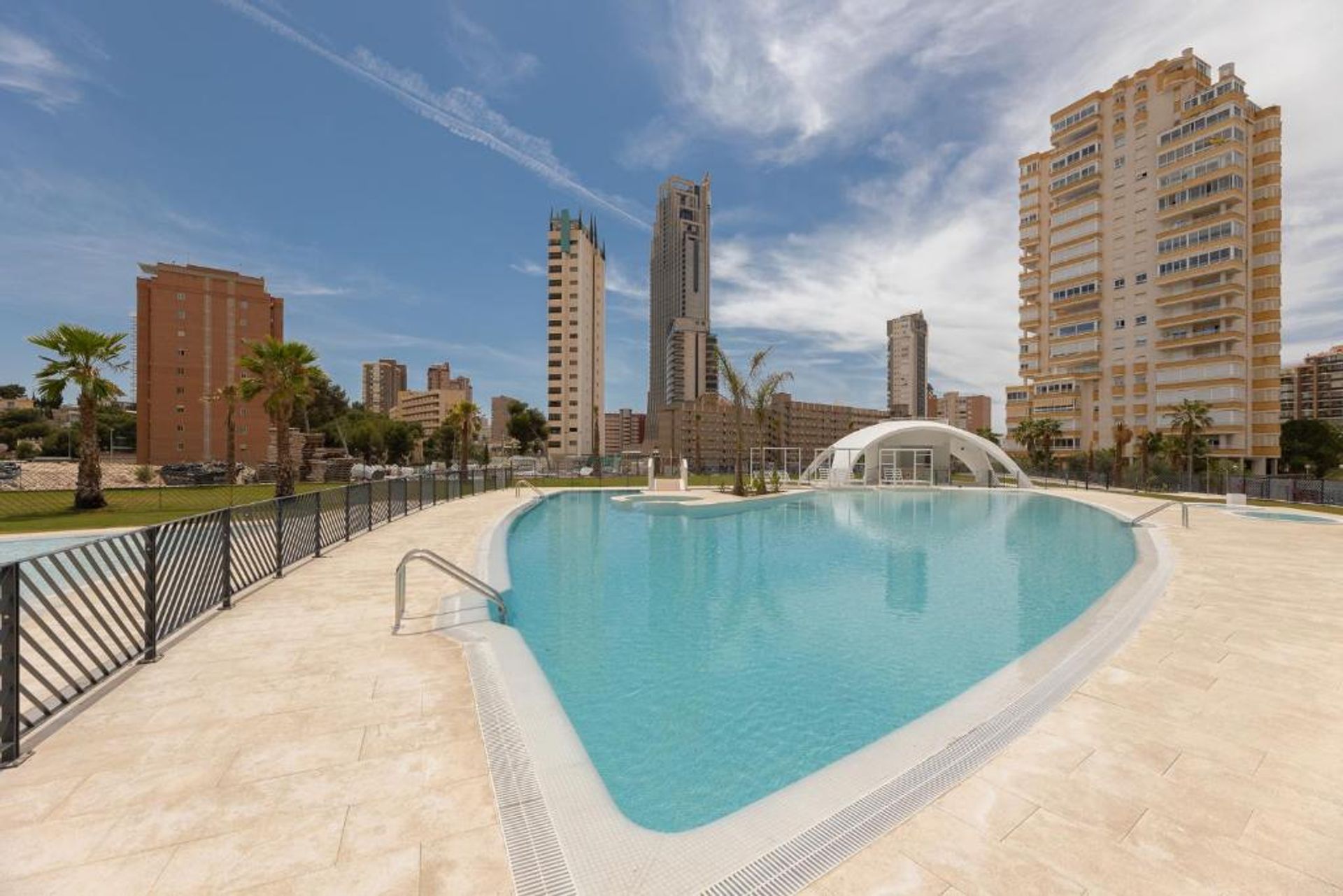 Condominium in Benidorm, Comunidad Valenciana 12798900