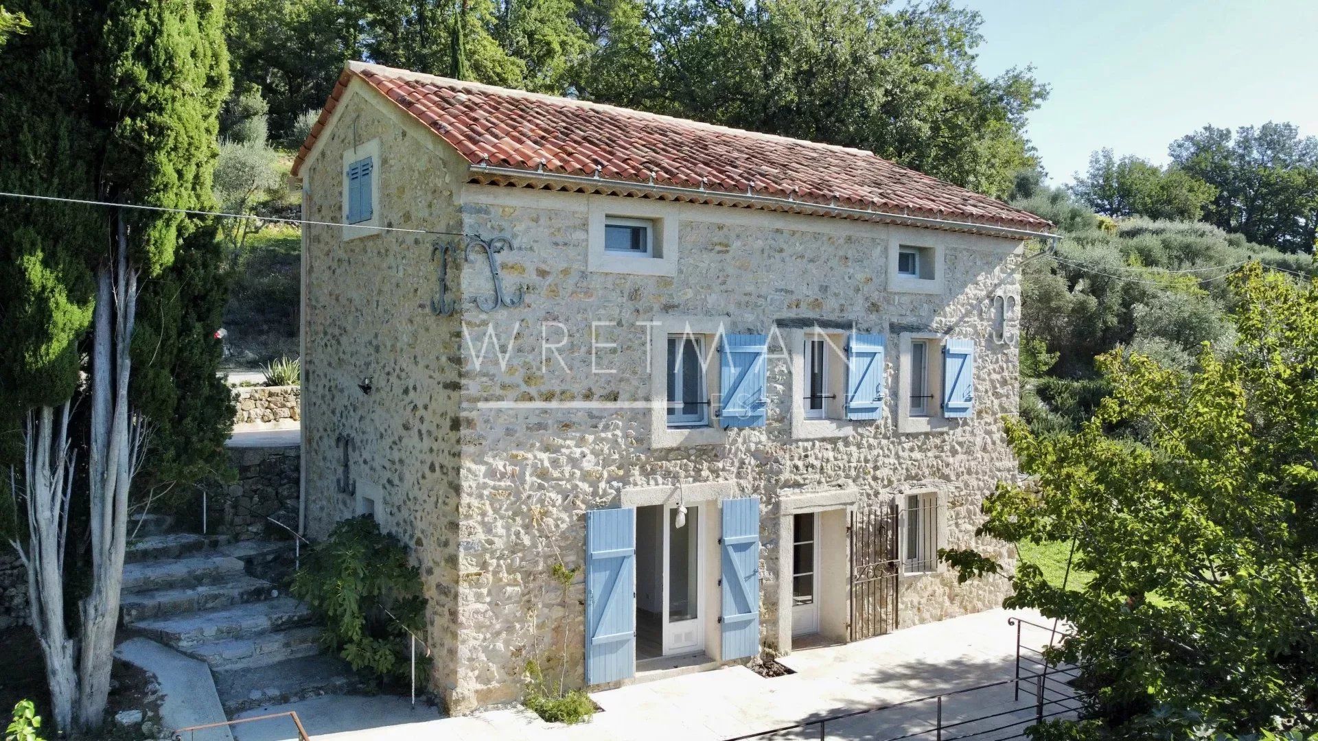 Rumah di Fayence, Provence-Alpes-Cote d'Azur 12799150