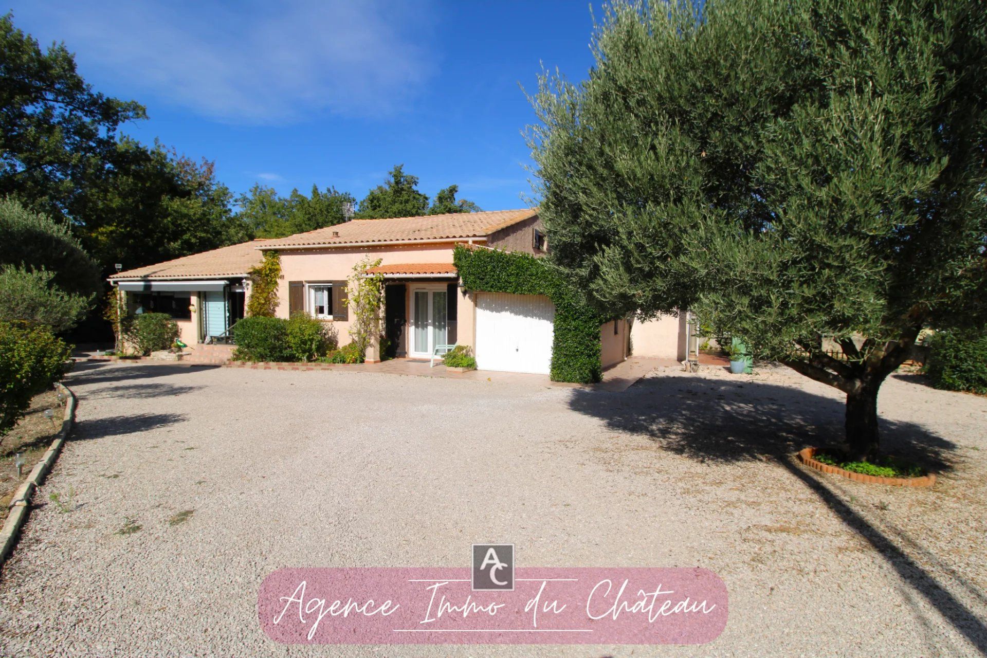 Rumah di Rocbaron, Provence-Alpes-Cote d'Azur 12799182