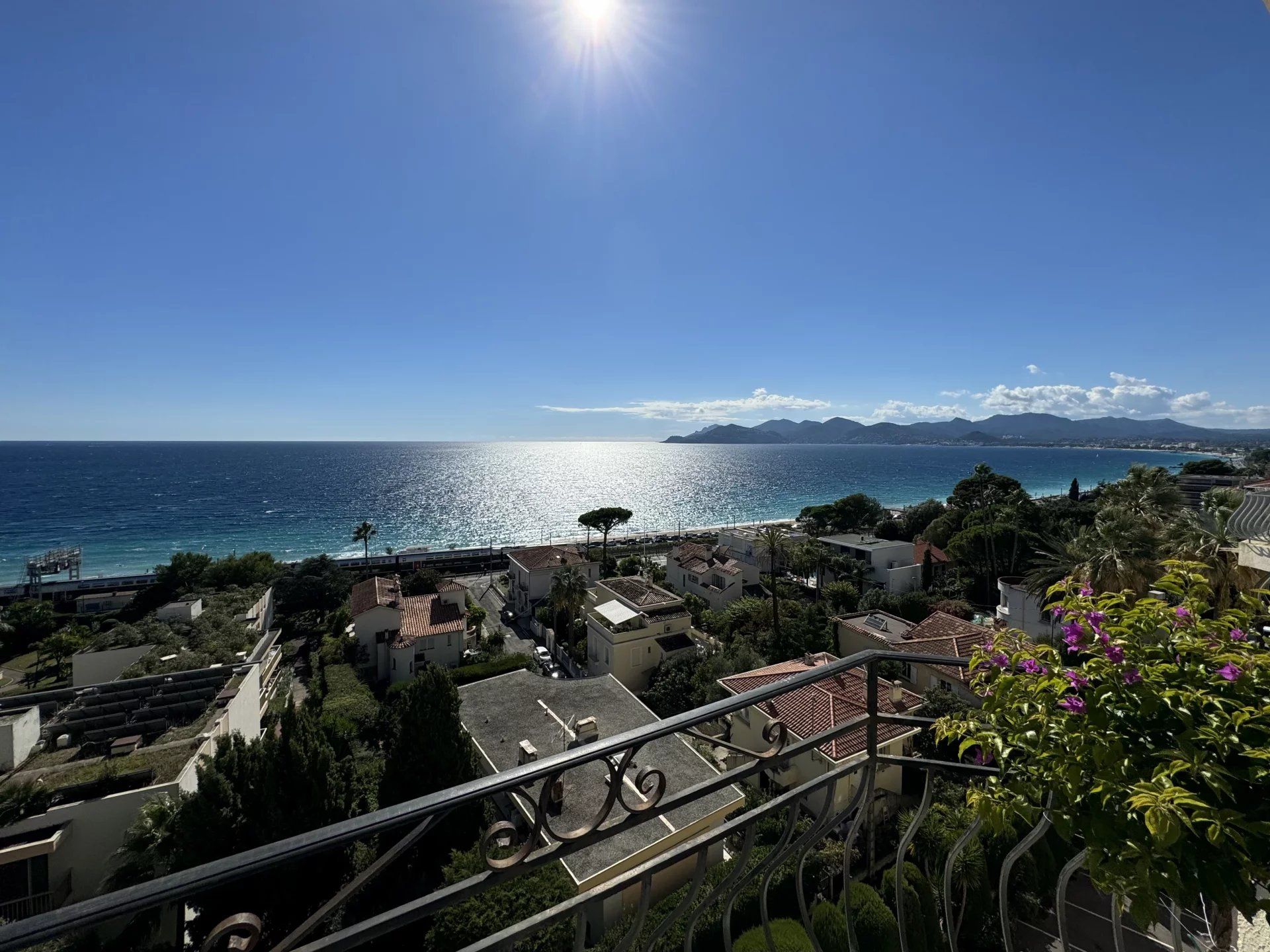 Osiedle mieszkaniowe w Cannes, Alpes-Maritimes 12799213