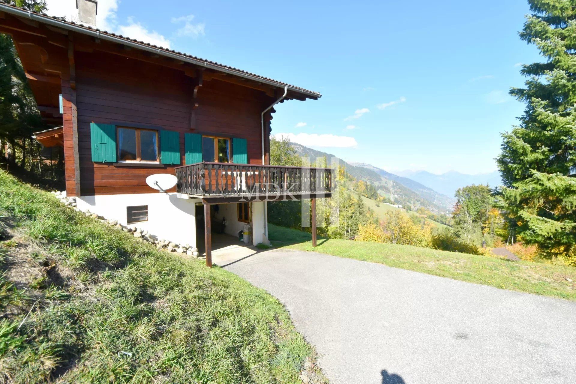 Haus im Champéry, District de Monthey 12799255