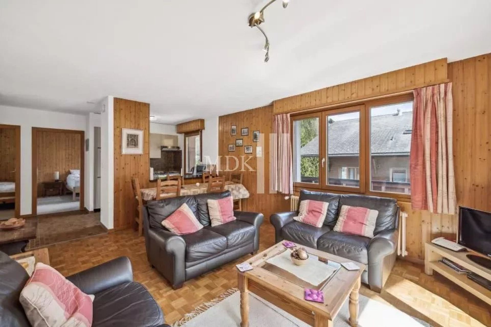 Condominium in Champery, Valais 12799256