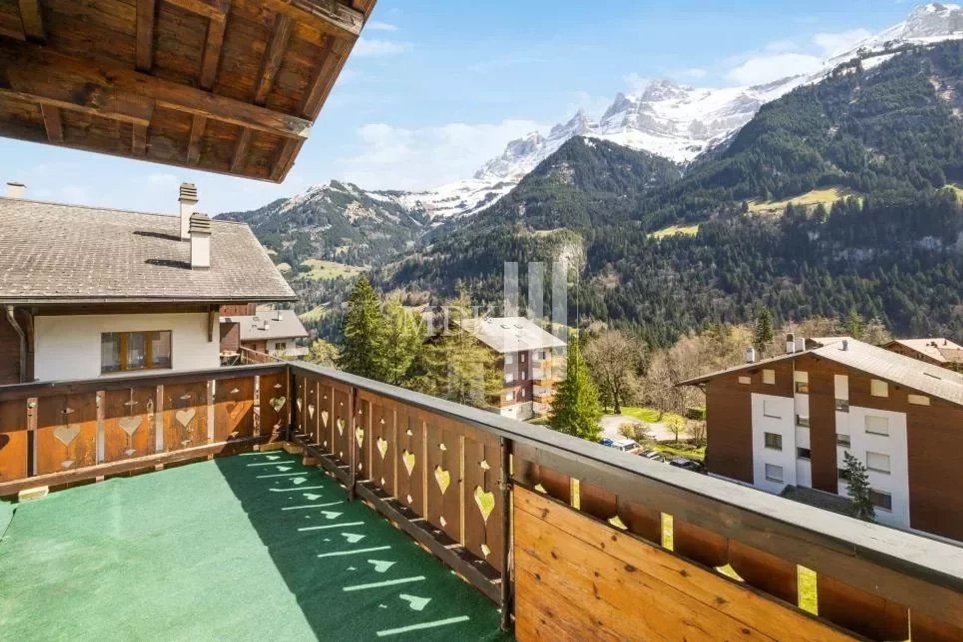 Condominium in Champery, Wallis 12799256