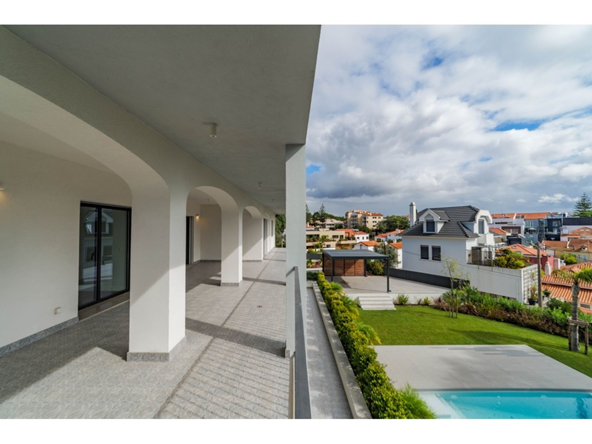 Condominium in Estoril, Lisboa 12799299