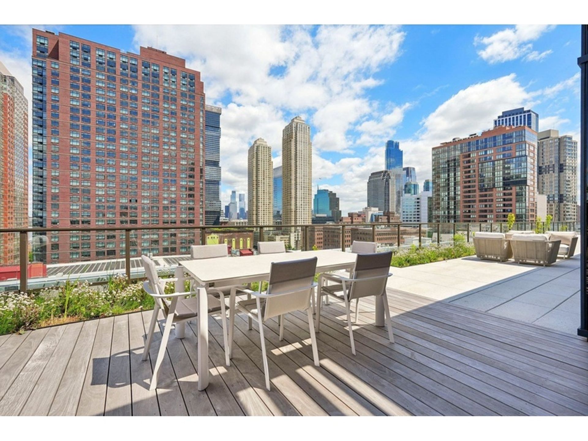 Condominium in Jersey City, New Jersey 12799300