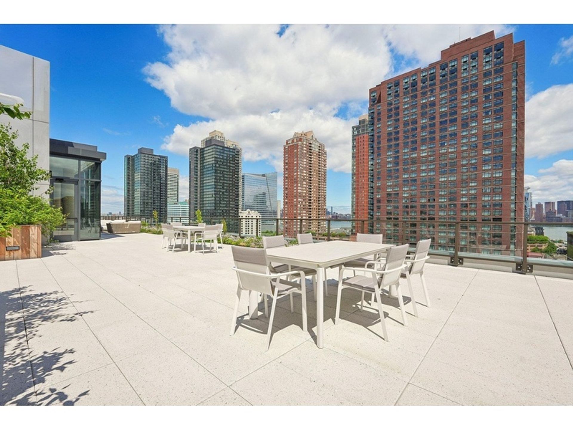 Condominium in Jersey City, New Jersey 12799300