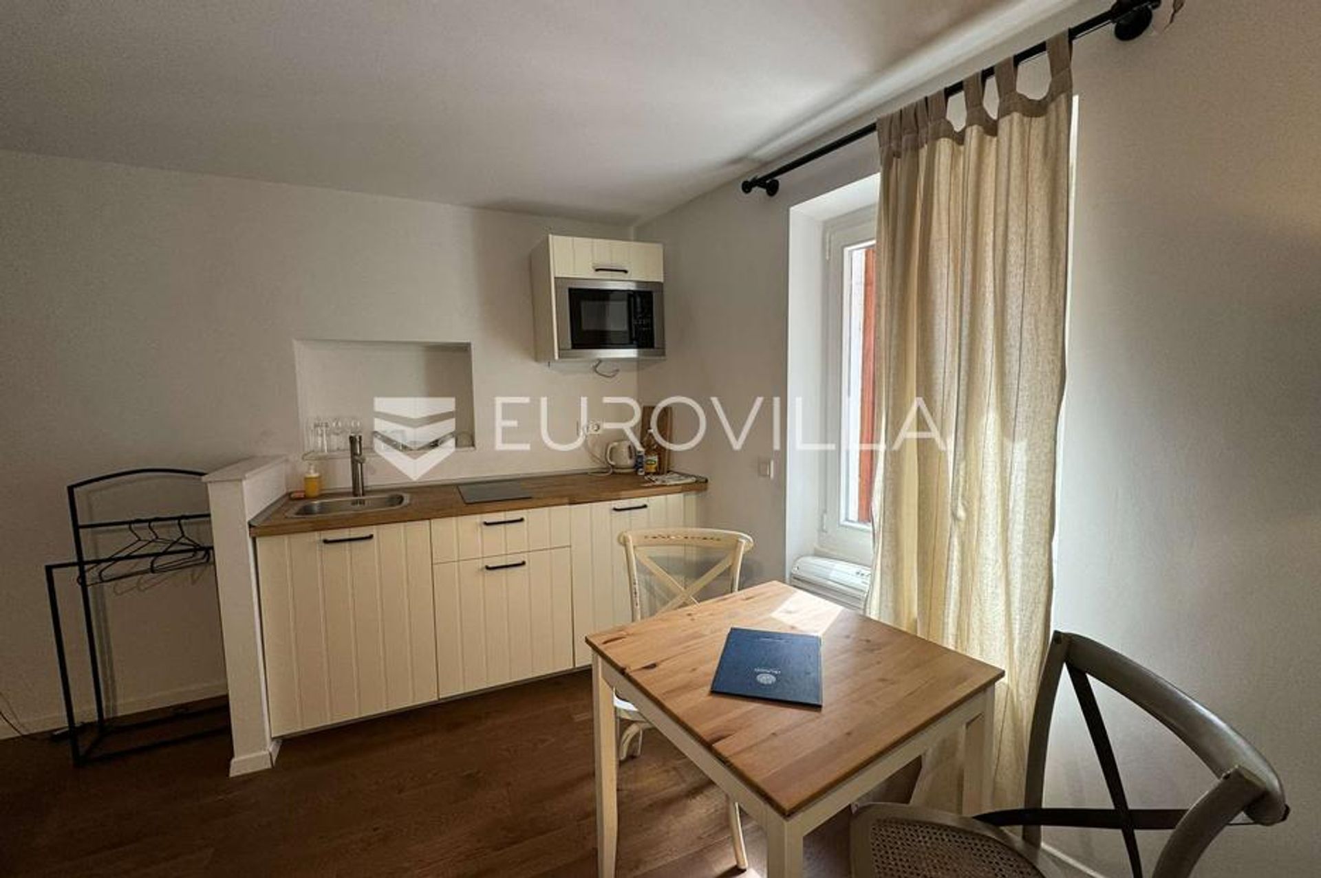 Condominium in Rovinj, Istarska Zupanija 12799306