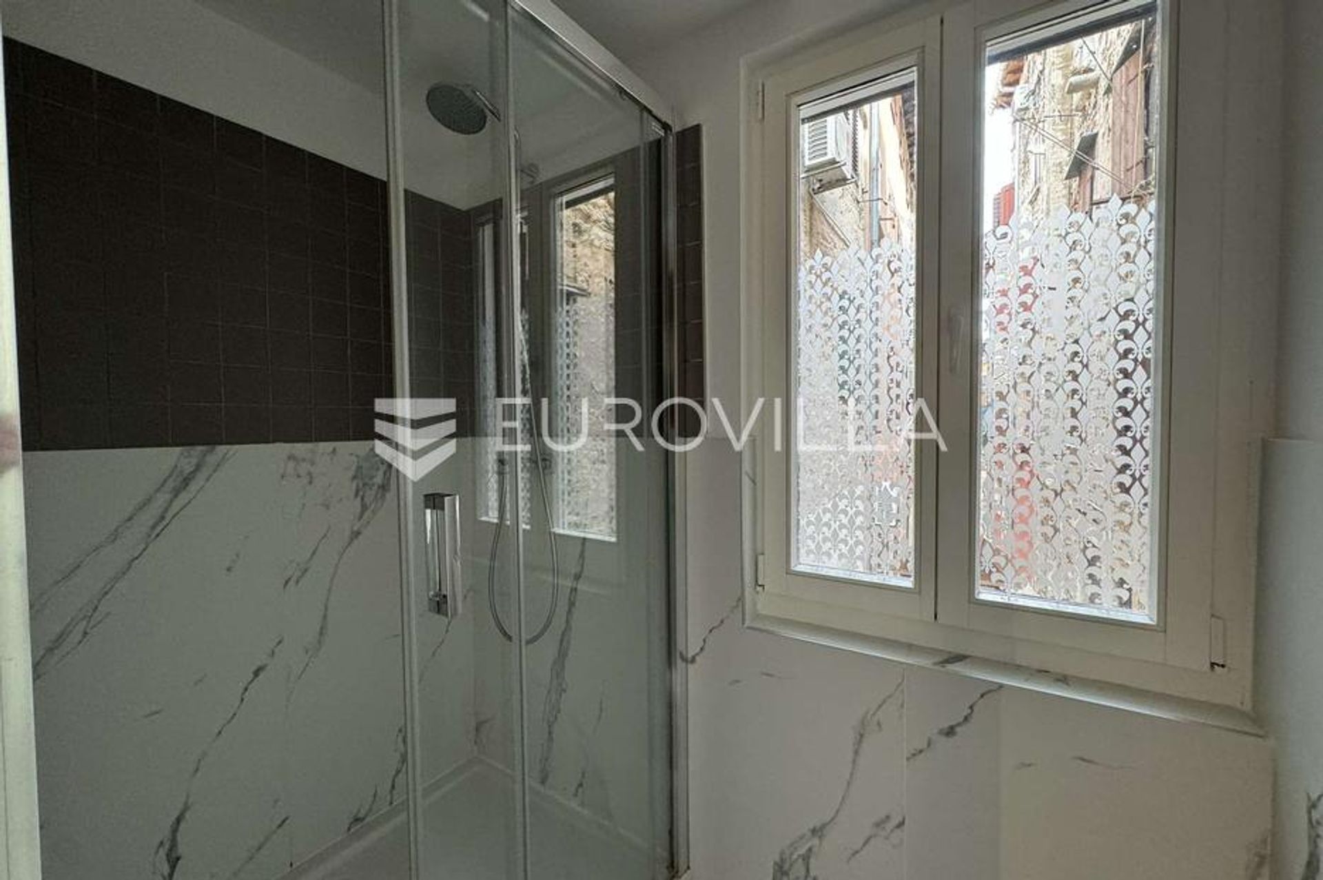 Condominium in Rovinj, Istarska Zupanija 12799306