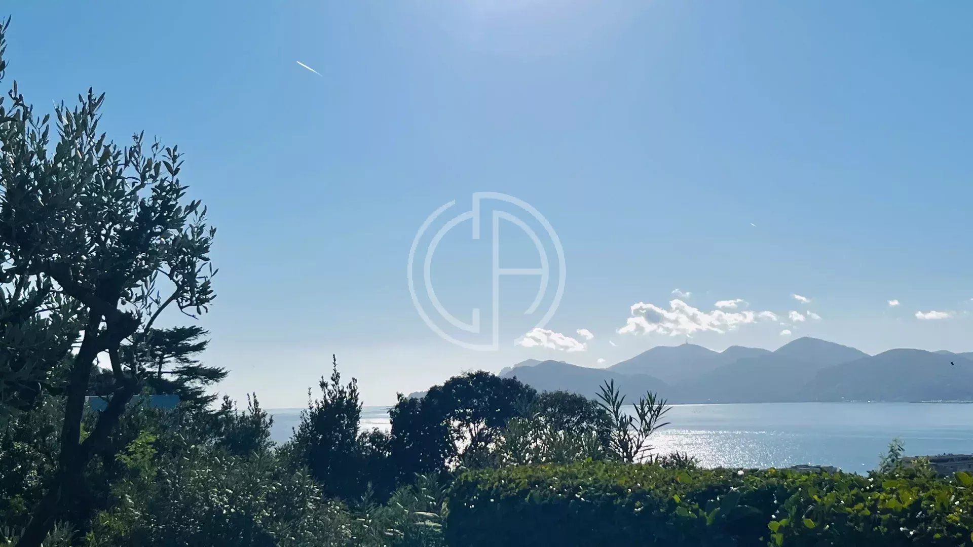 Residential in Cannes, Alpes-Maritimes 12800381