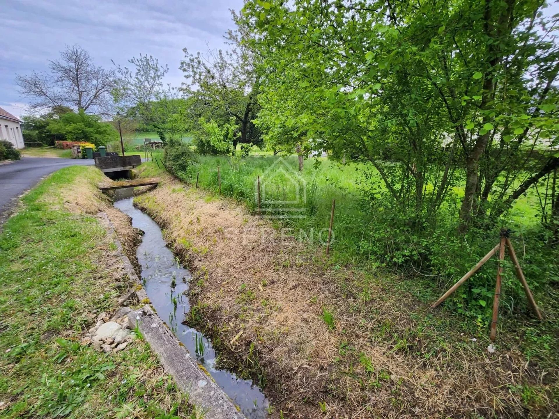 בַּיִת ב Fontaine-les-Coteaux, Loir-et-Cher 12800443