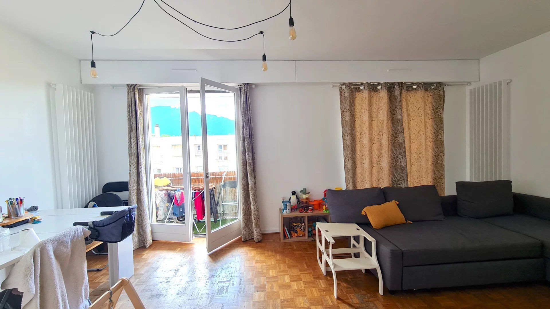 سكني في Aix-les-Bains, Savoie 12800495