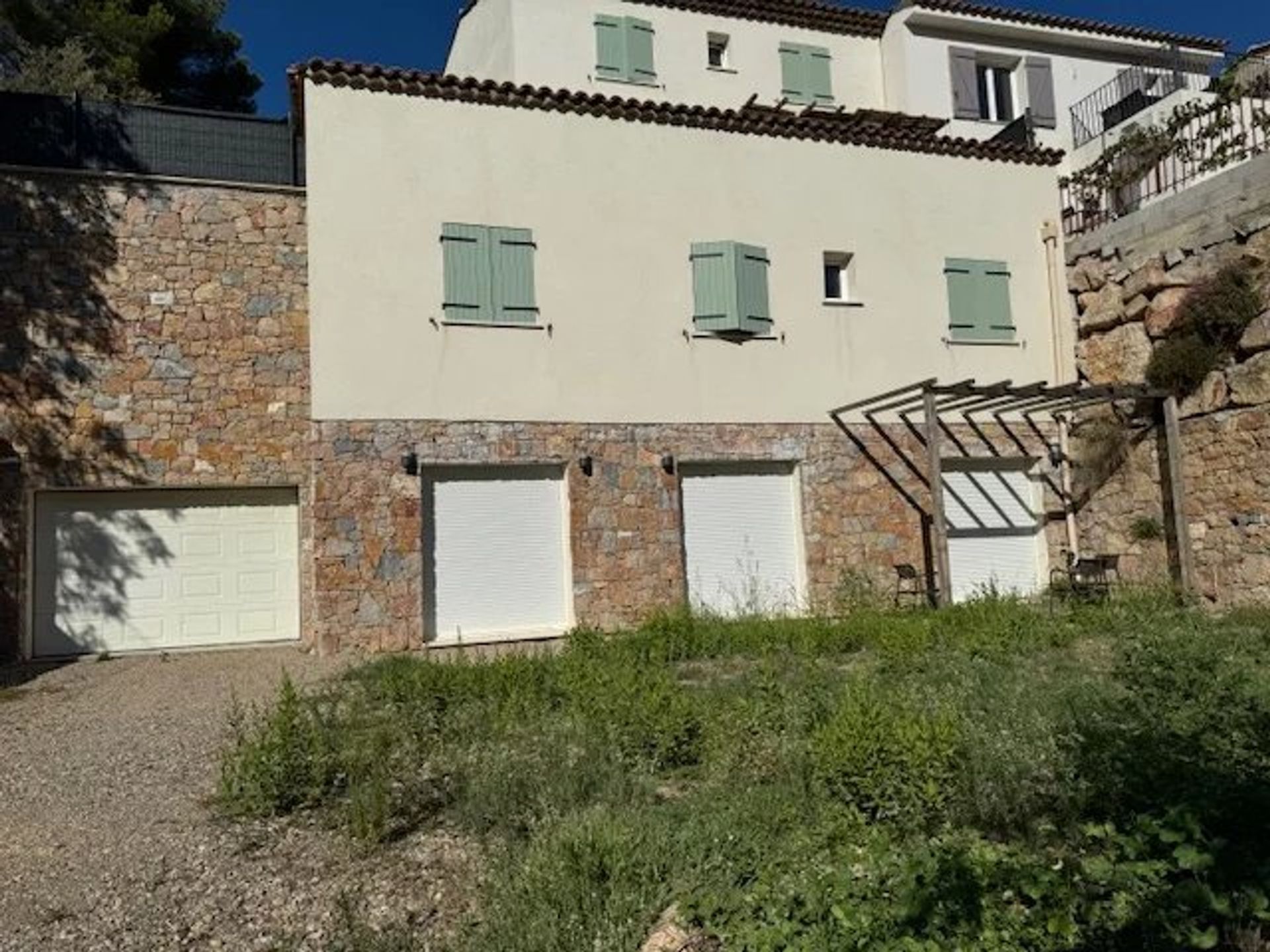 Hus i Trans-en-Provence, Provence-Alpes-Cote d'Azur 12800520