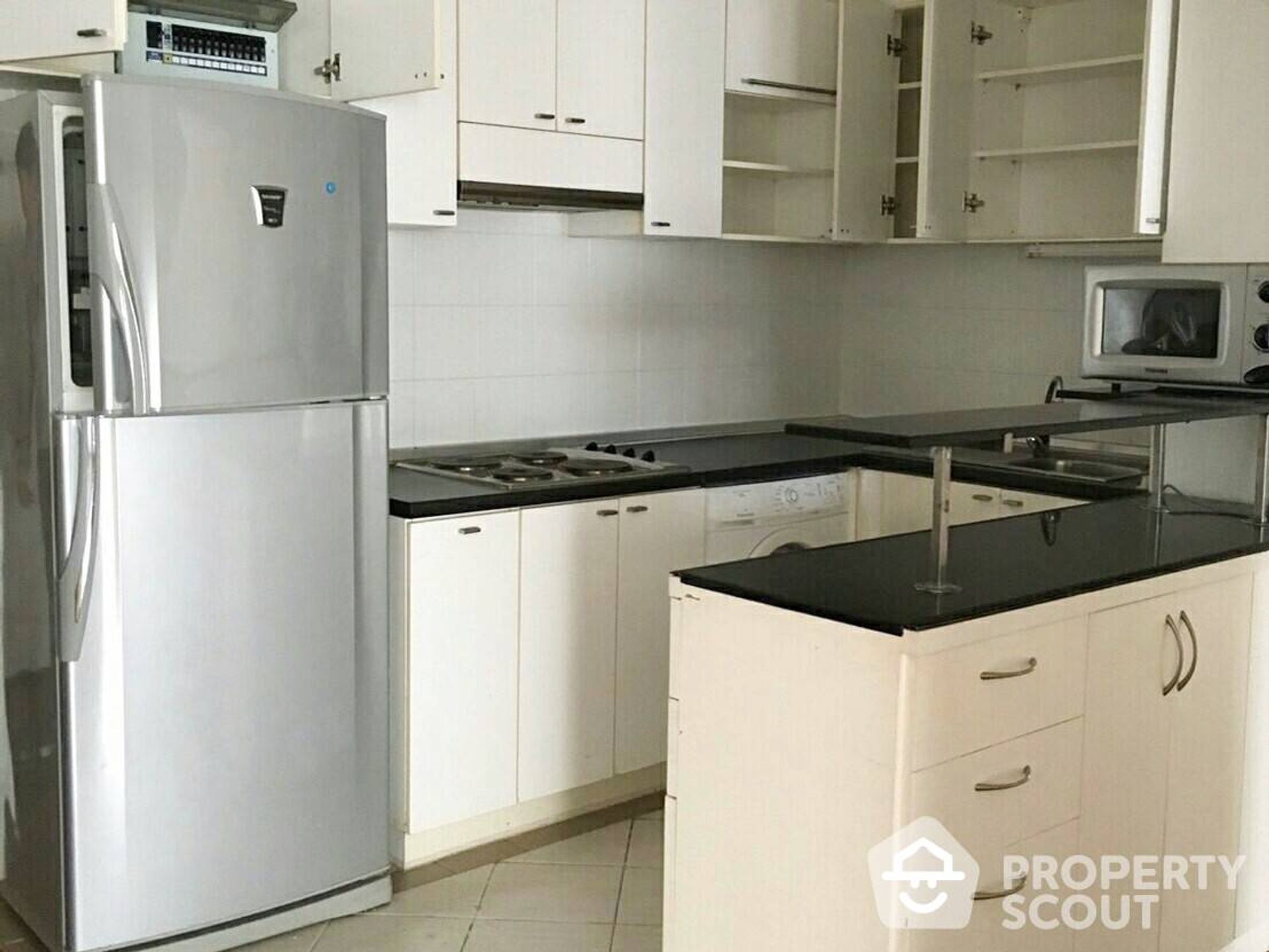 Condominium in Ban Na Song, Krung Thep Maha Nakhon 12801122