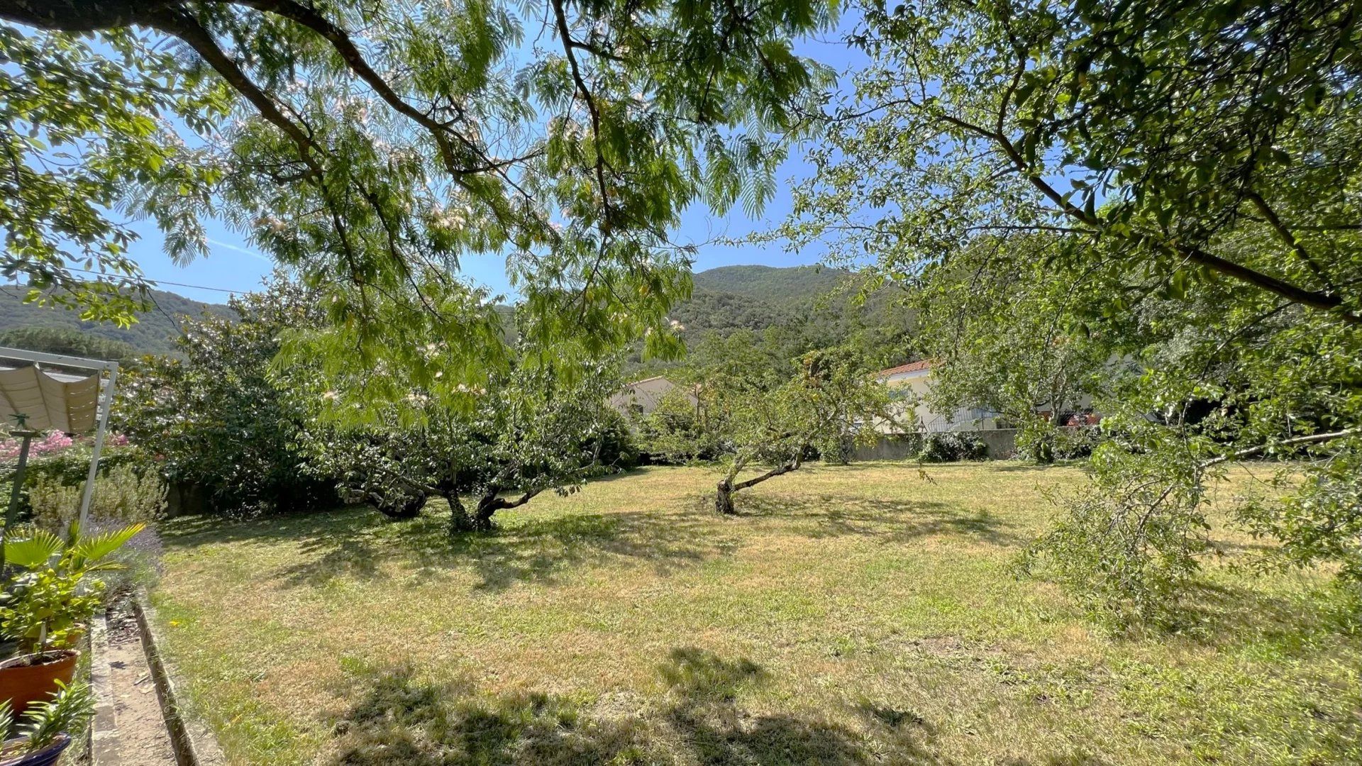 casa en Arles-sur-Tech, Pyrénées-Orientales 12801311