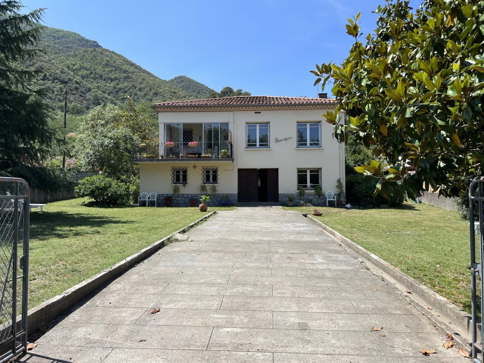 casa en Arles-sur-Tech, Pyrénées-Orientales 12801311