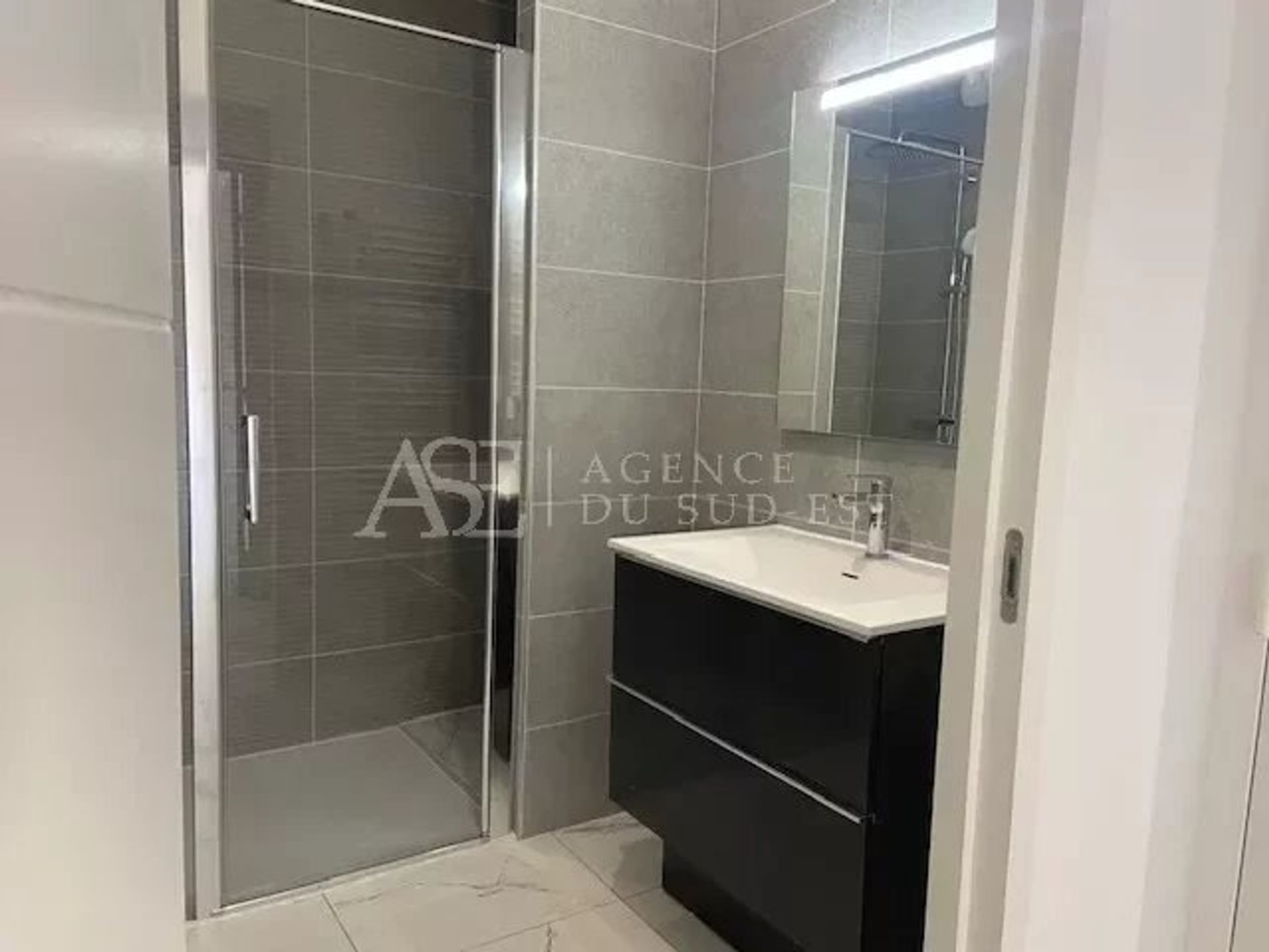 Condominium dans Aix en Provence, Provence-Alpes-Côte d'Azur 12801327