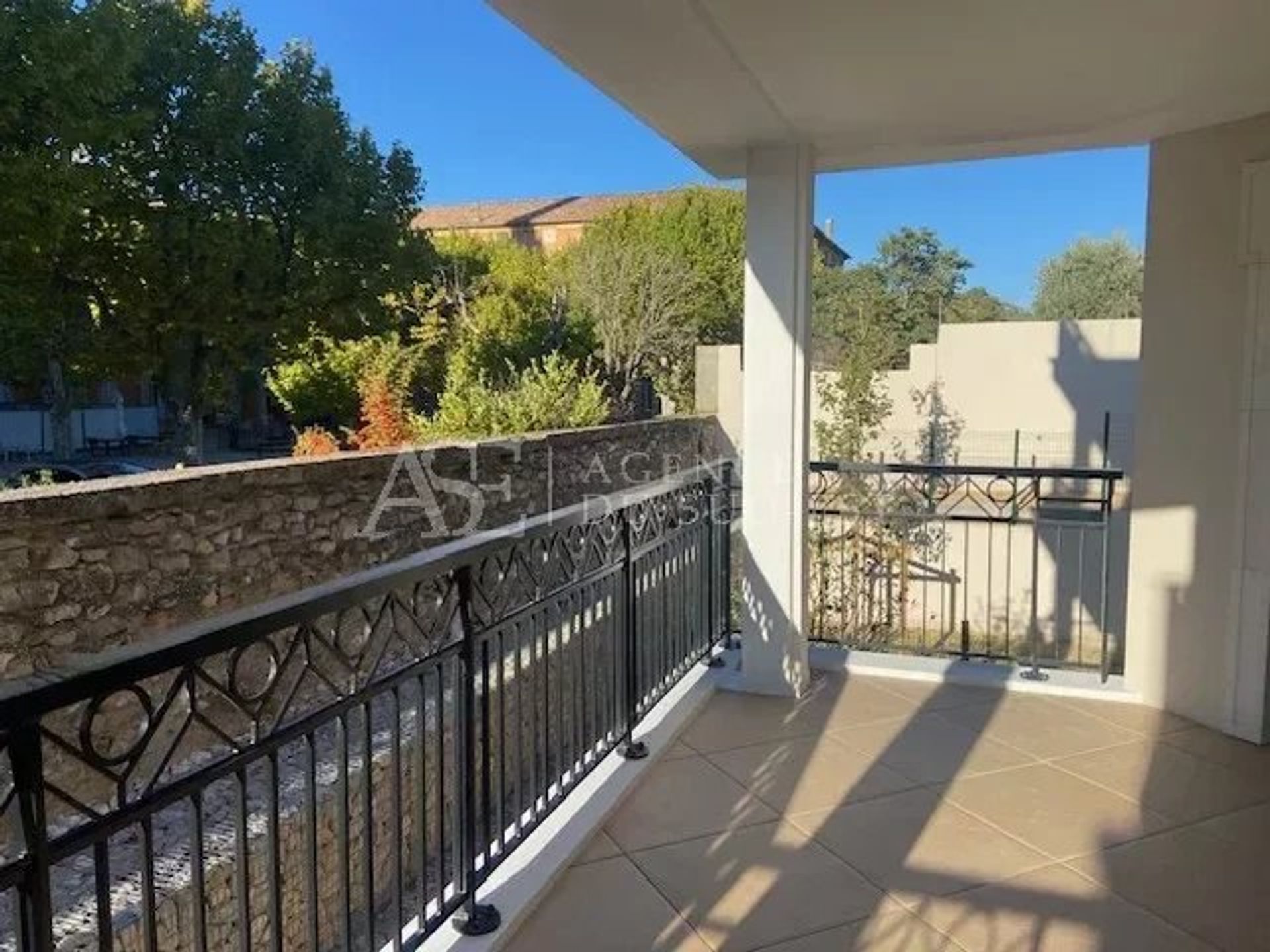 Residencial en Aix-en-Provence, Bouches-du-Rhône 12801327