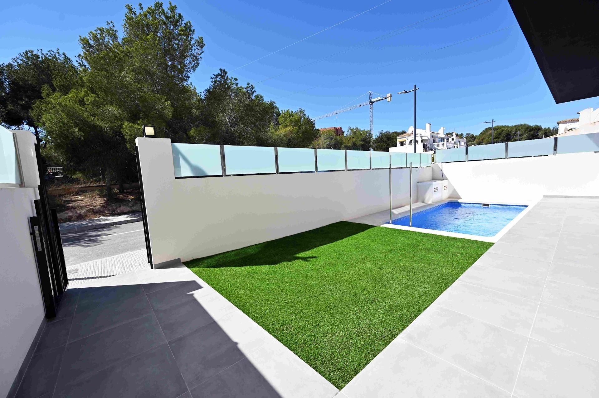 House in Campoamor, Valencia 12801896