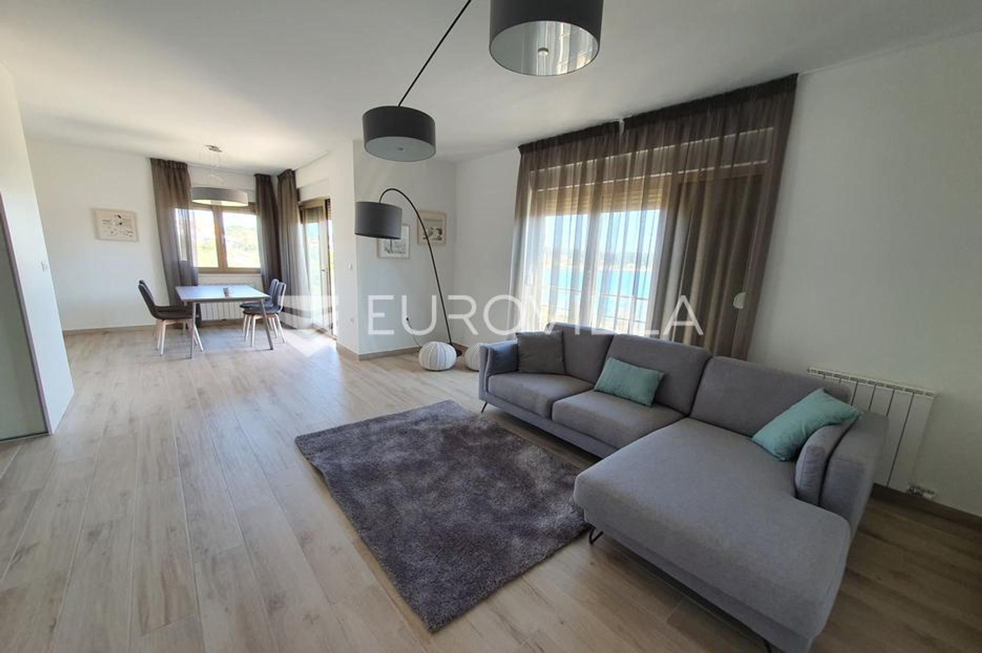 Condominio en Pula, Istarska Županija 12802350